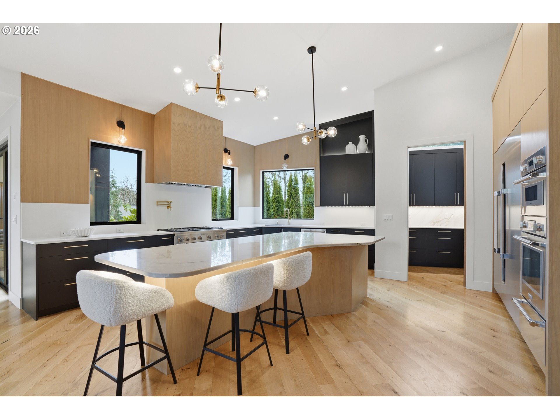 121 S SANTA FE CT, Vancouver, WA, 98661