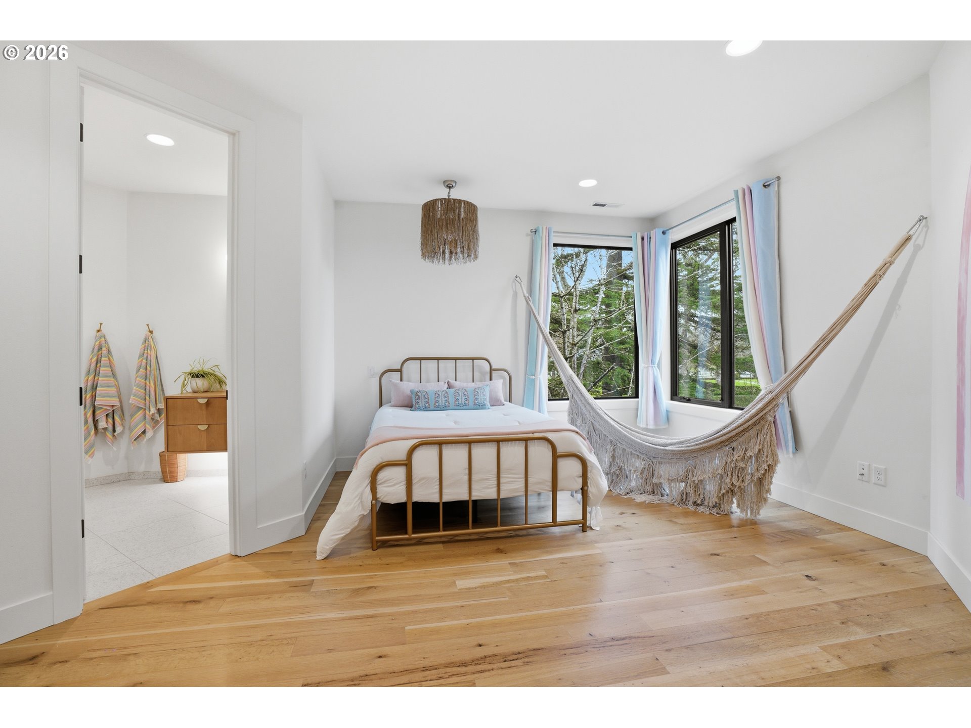 121 S SANTA FE CT, Vancouver, WA, 98661