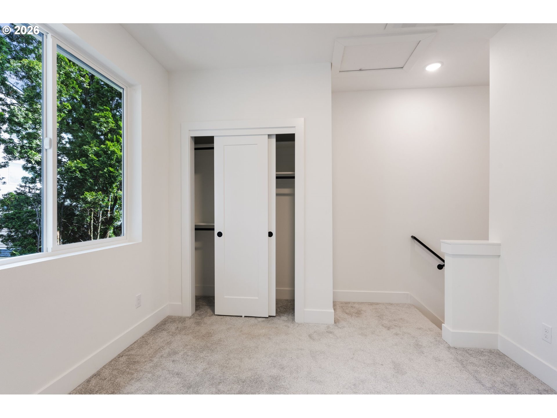 Photo #6: 380632686 Listing: Photo #6