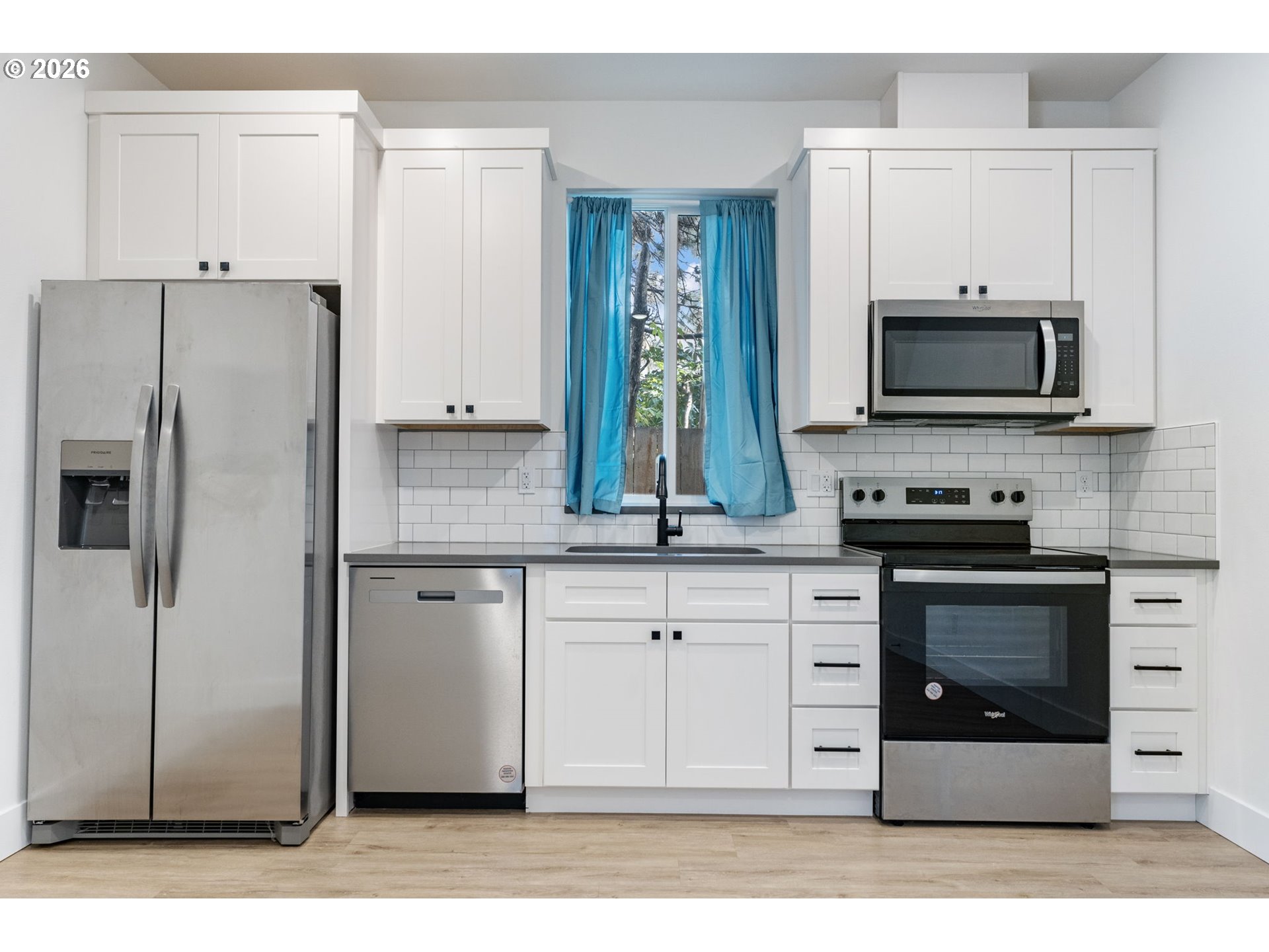 Photo #16: 380632686 Listing: Photo #16