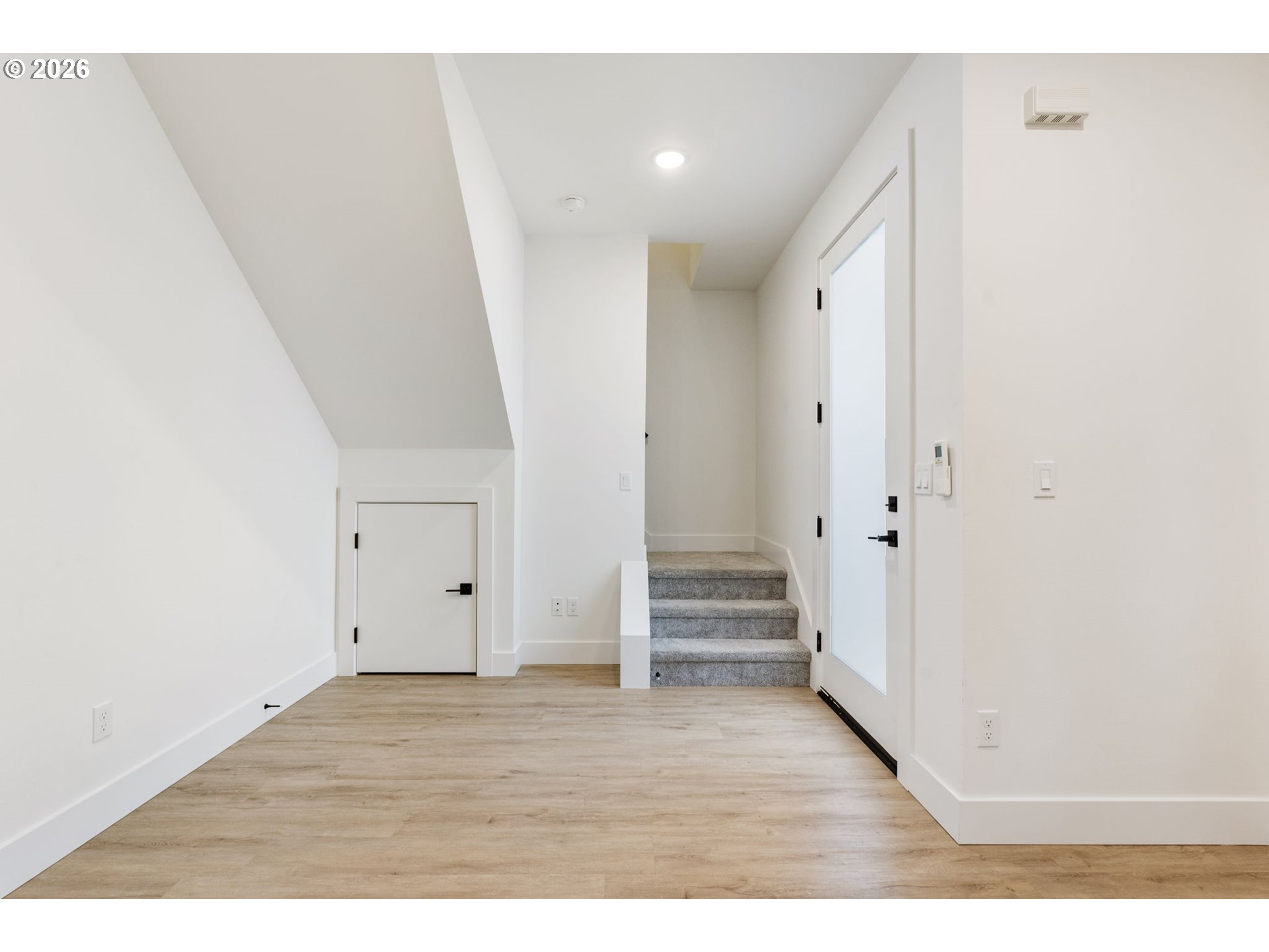 Photo #17: 380632686 Listing: Photo #17