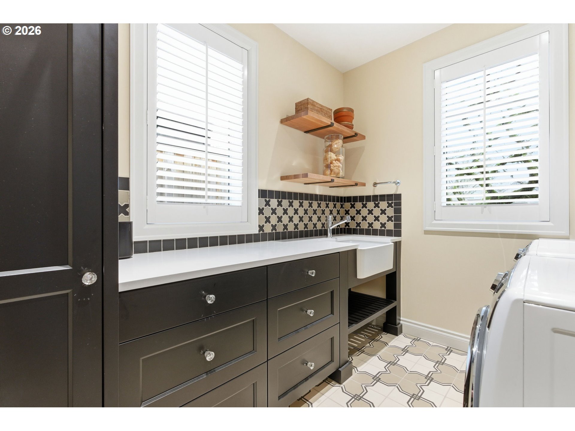 330 6TH ST, Lake Oswego, OR, 97034