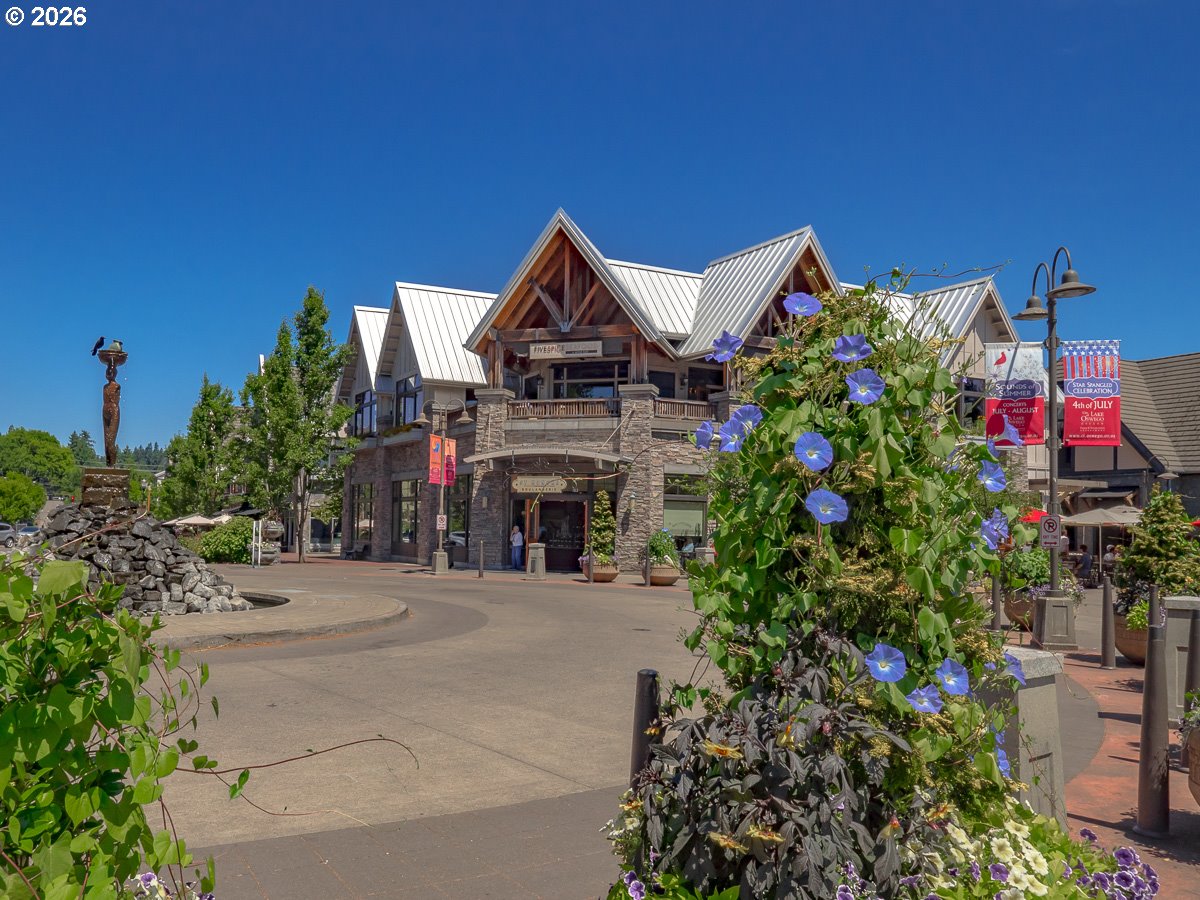 330 6TH ST, Lake Oswego, OR, 97034