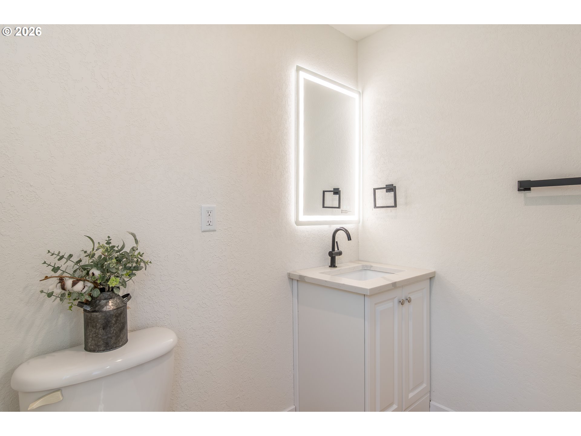 1618 SE COBB ST, Roseburg, OR 97470
