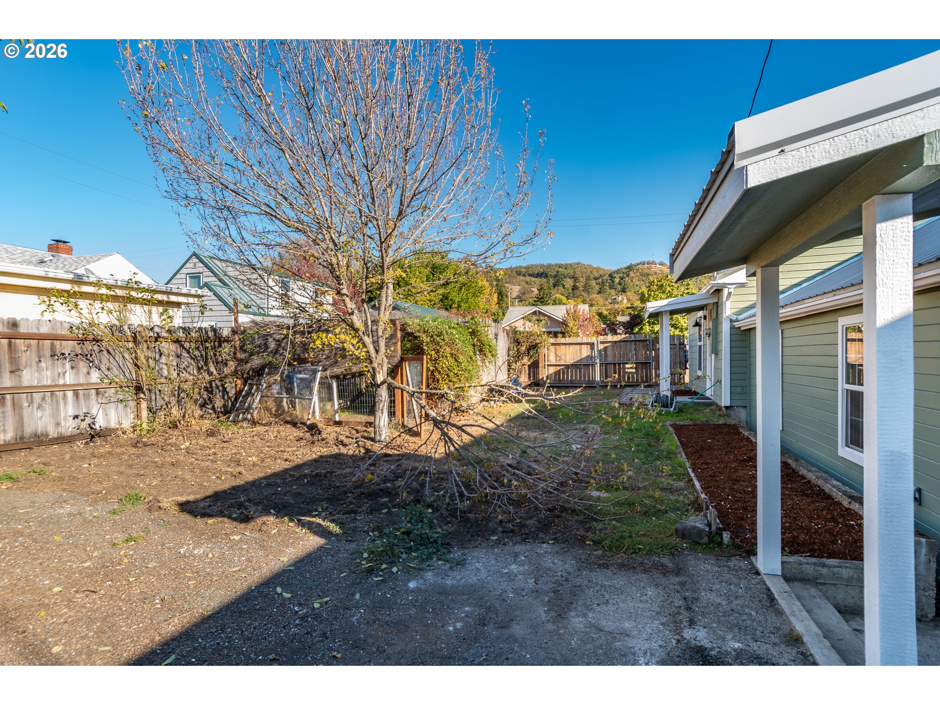 1618 SE COBB ST, Roseburg, OR 97470