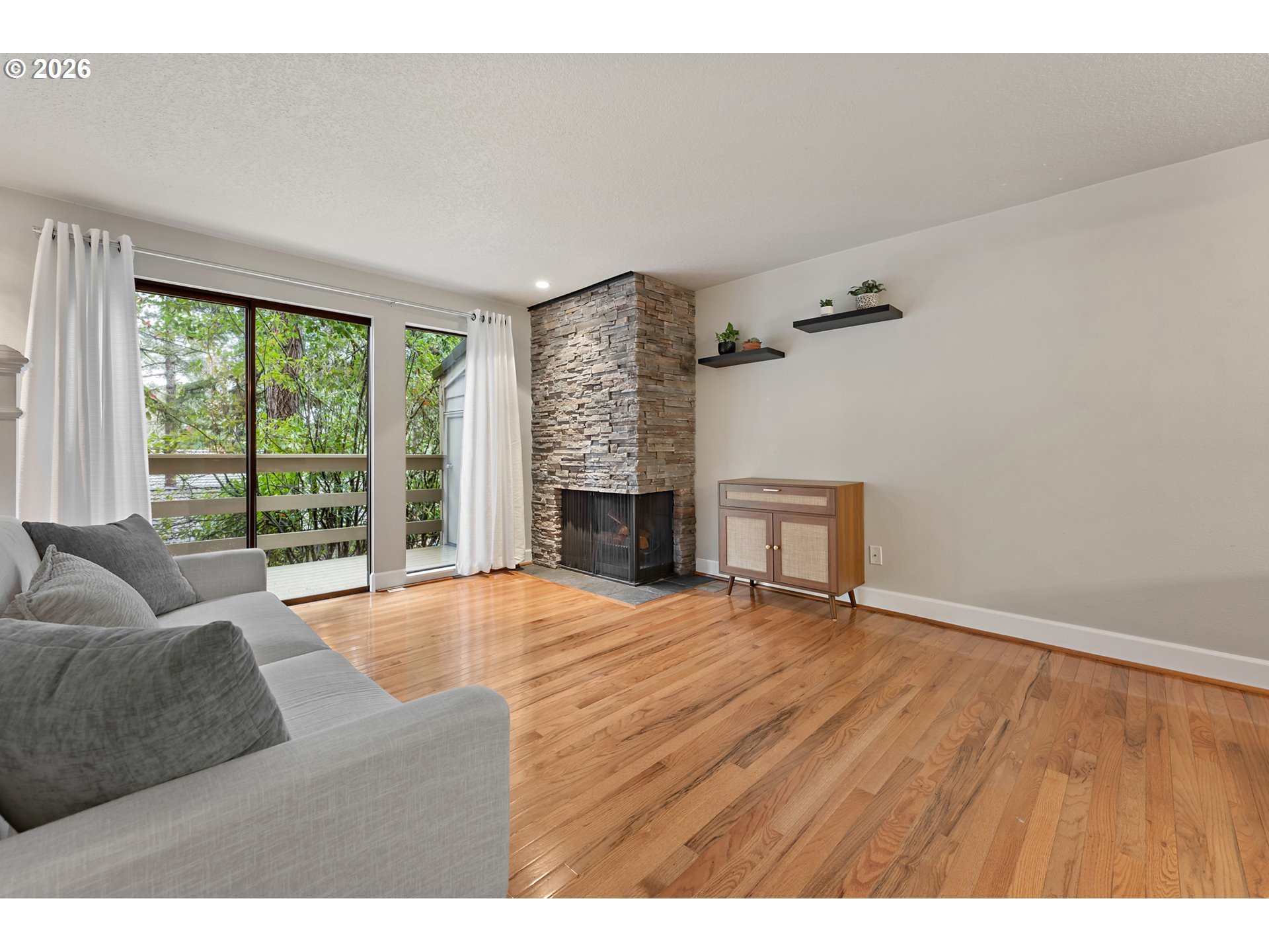 Photo #18: 383860586 Listing: Photo #18