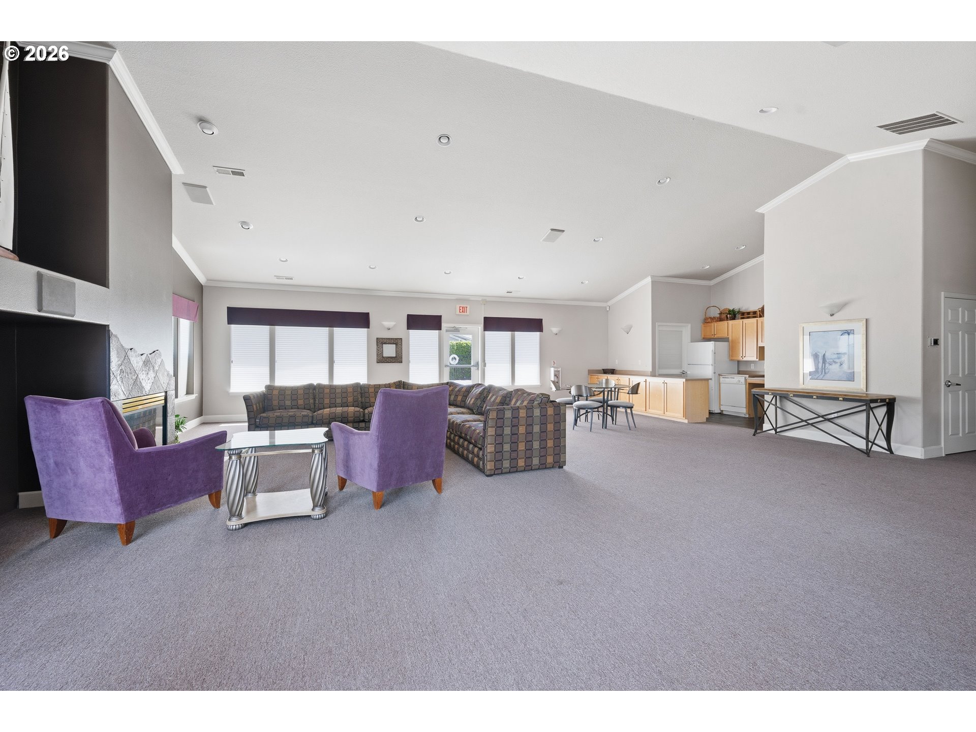 Photo #15: 384264122 Listing: Photo #15