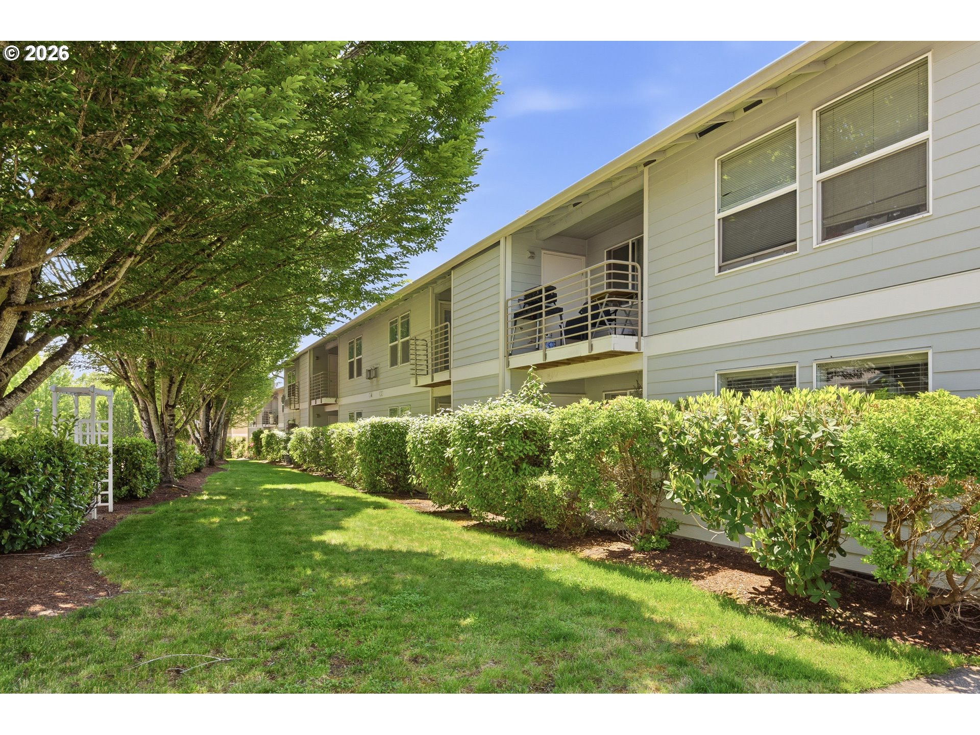 Photo #17: 384264122 Listing: Photo #17