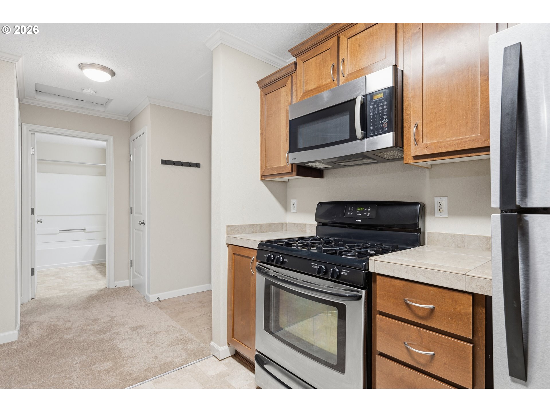 Photo #27: 384264122 Listing: Photo #27