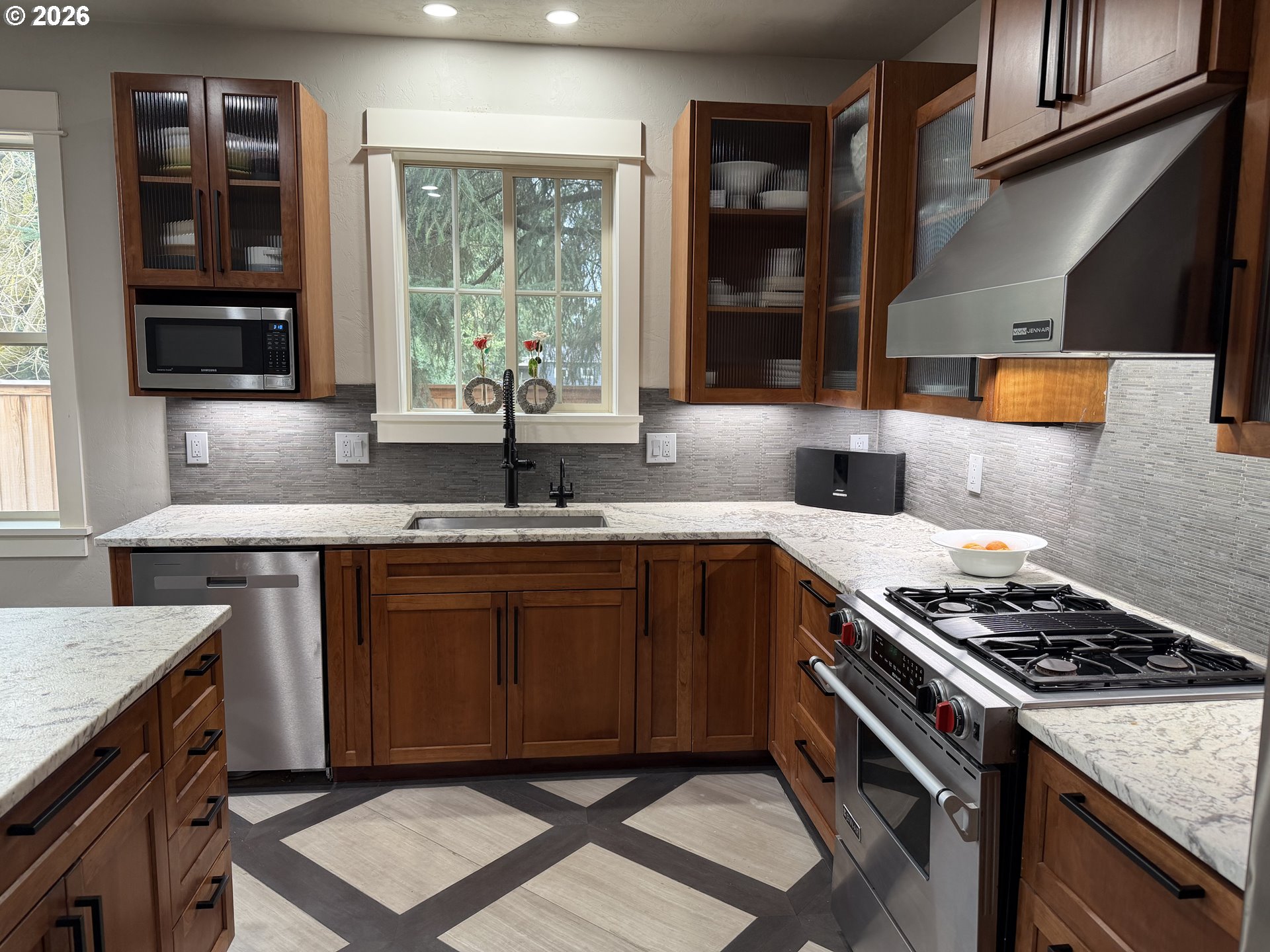 2183 ASHBURY DR, Eugene, OR, 97408