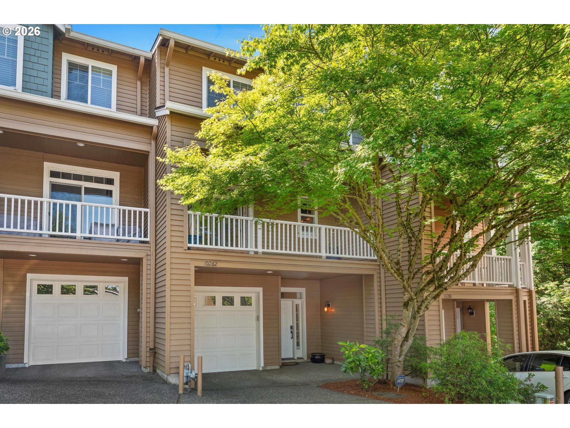 Photo #1: 385646851 Listing: Photo #1
