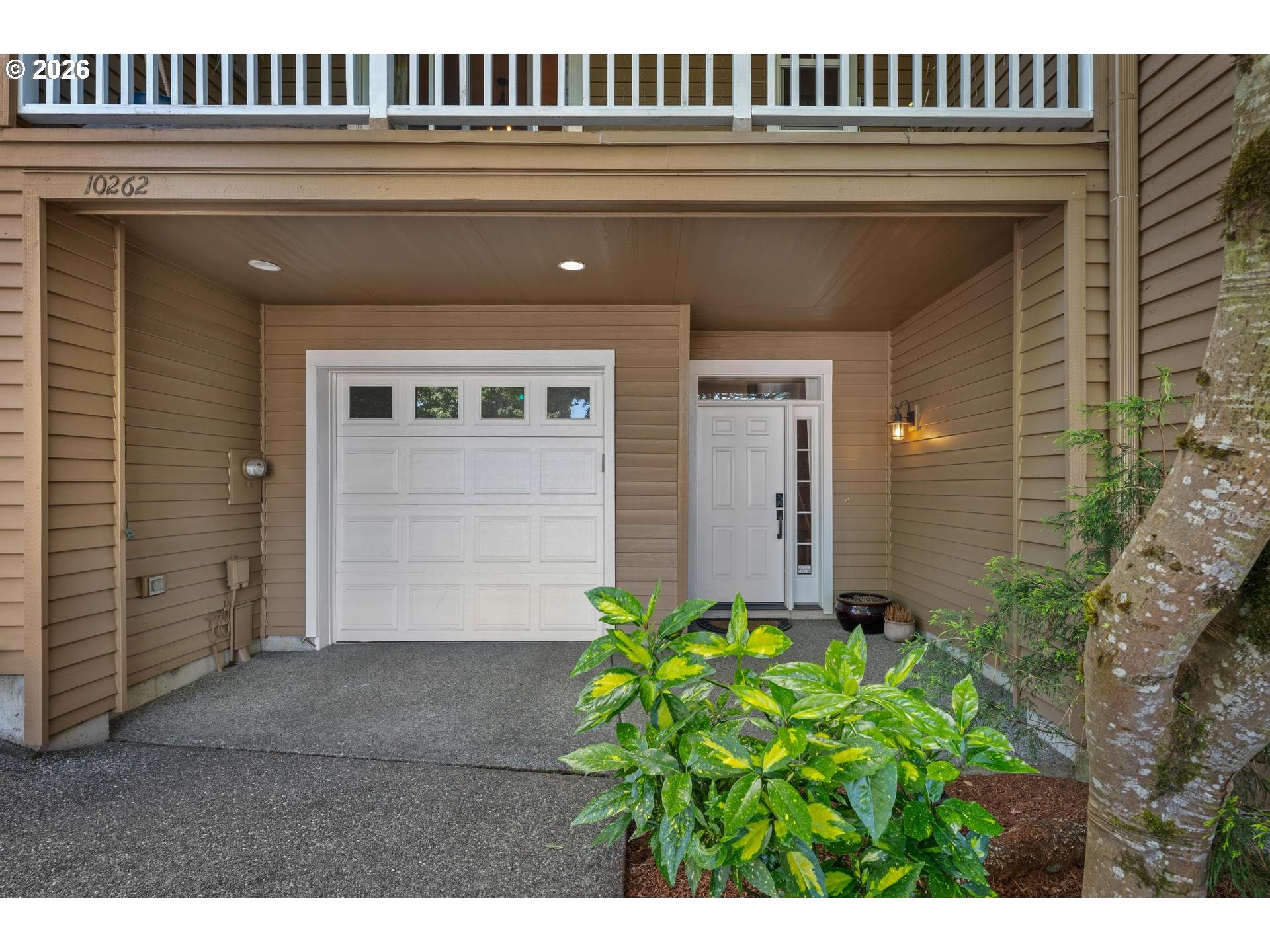 Photo #2: 385646851 Listing: Photo #2