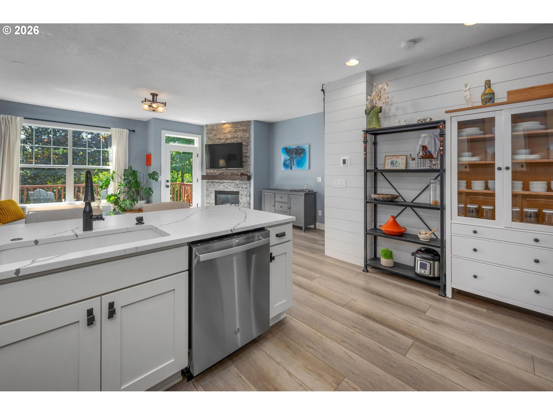 Photo #10: 385646851 Listing: Photo #10