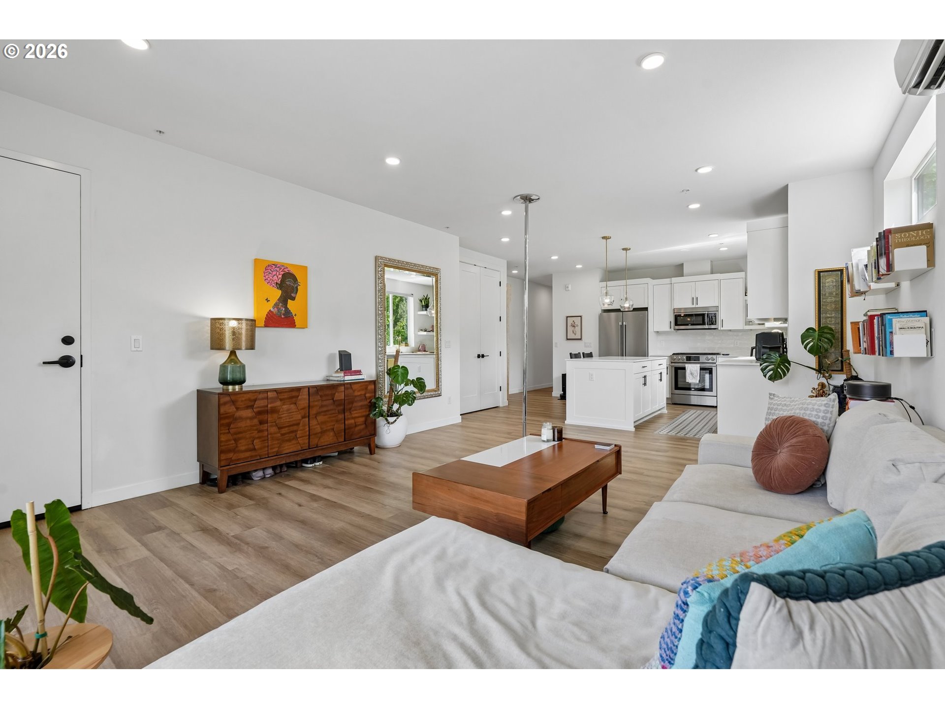 Photo #7: 386710190 Listing: Photo #7