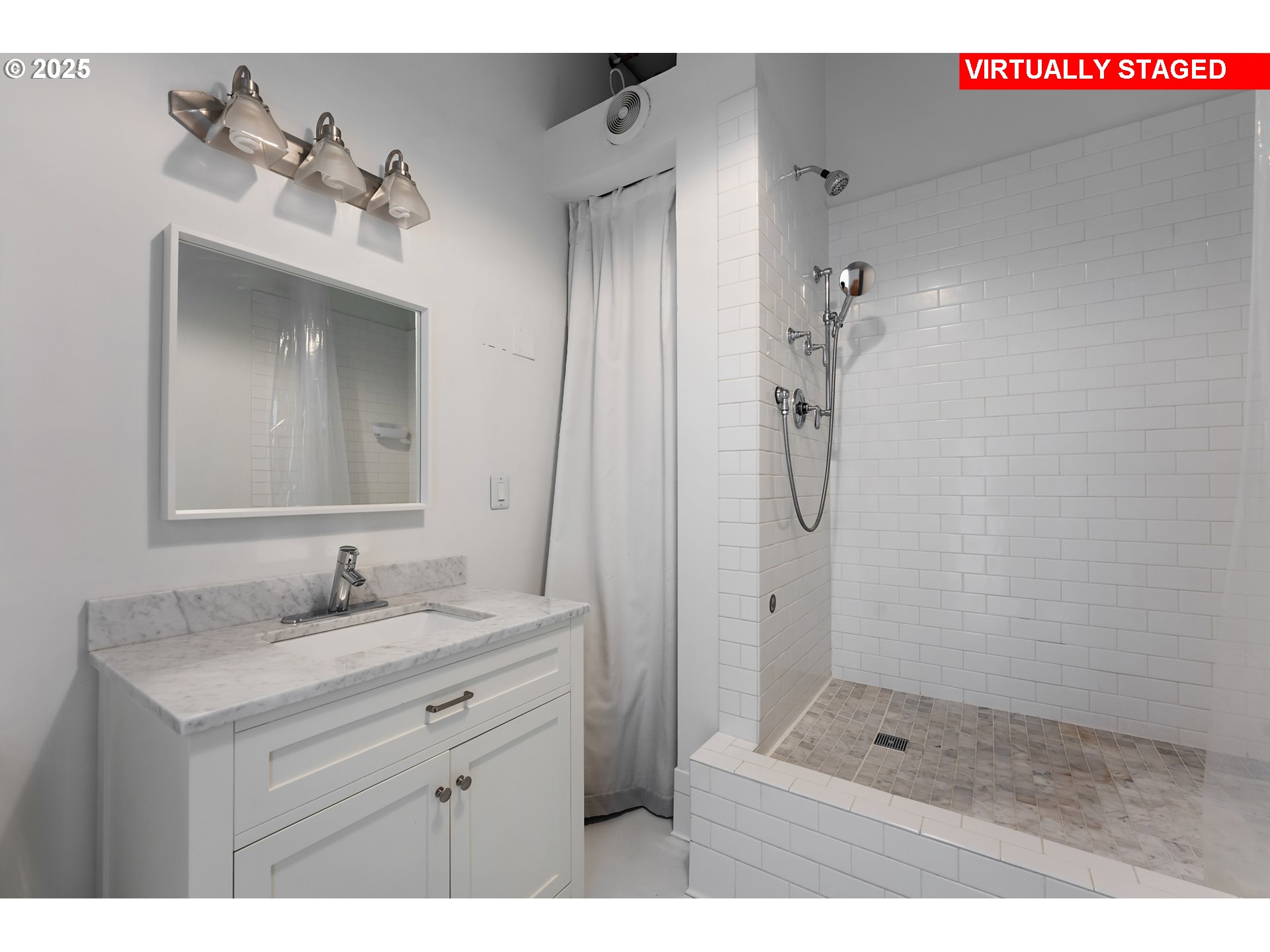 Photo #5: 387312819 Listing 