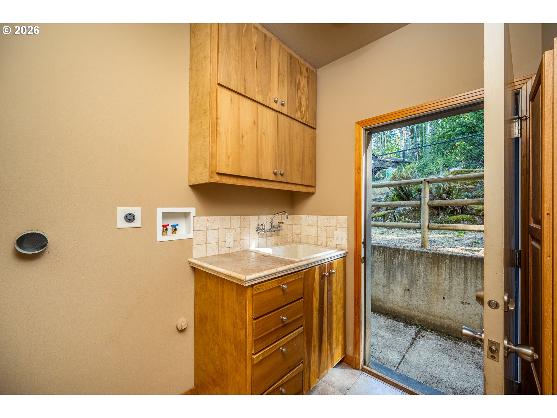 Property photo 13 of 48