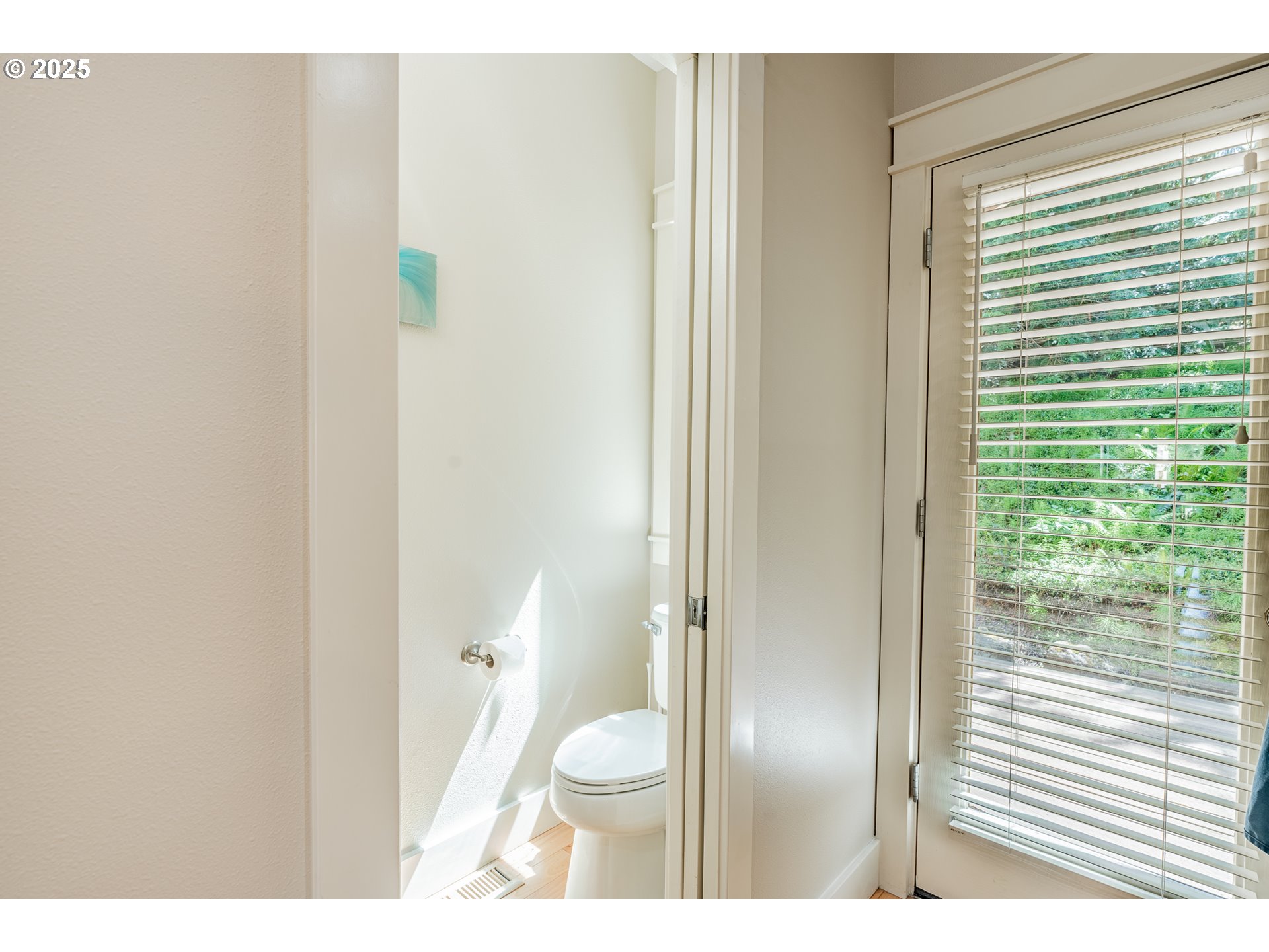 Photo #11: 387672830 Listing: Photo #11