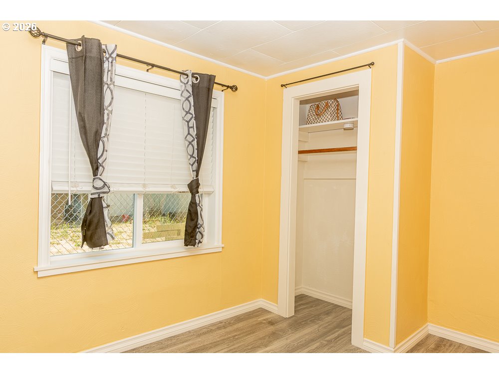 Property photo 6 of 48