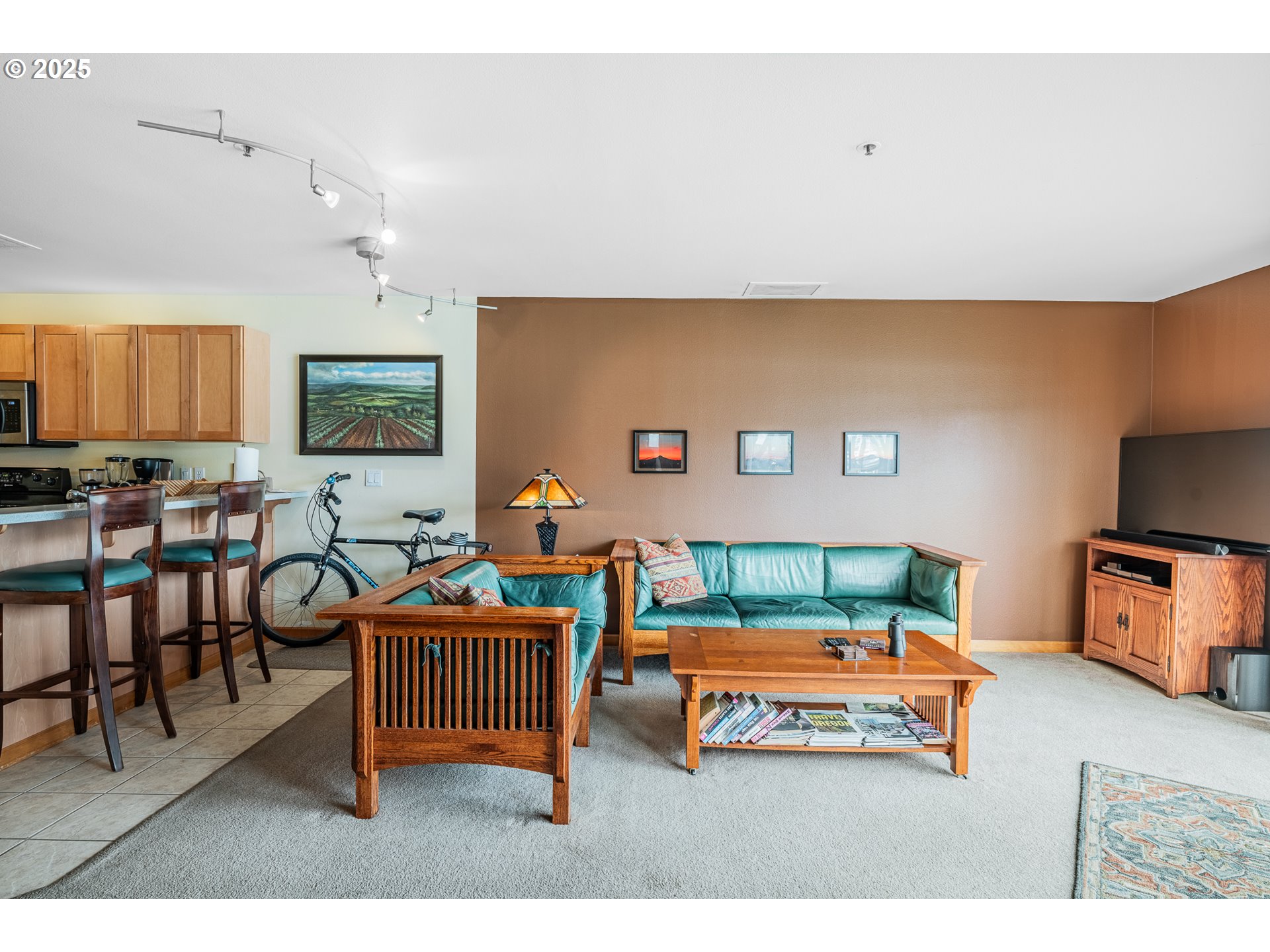 620 NW NAITO PKWY UNIT B12, Portland, OR, 97209