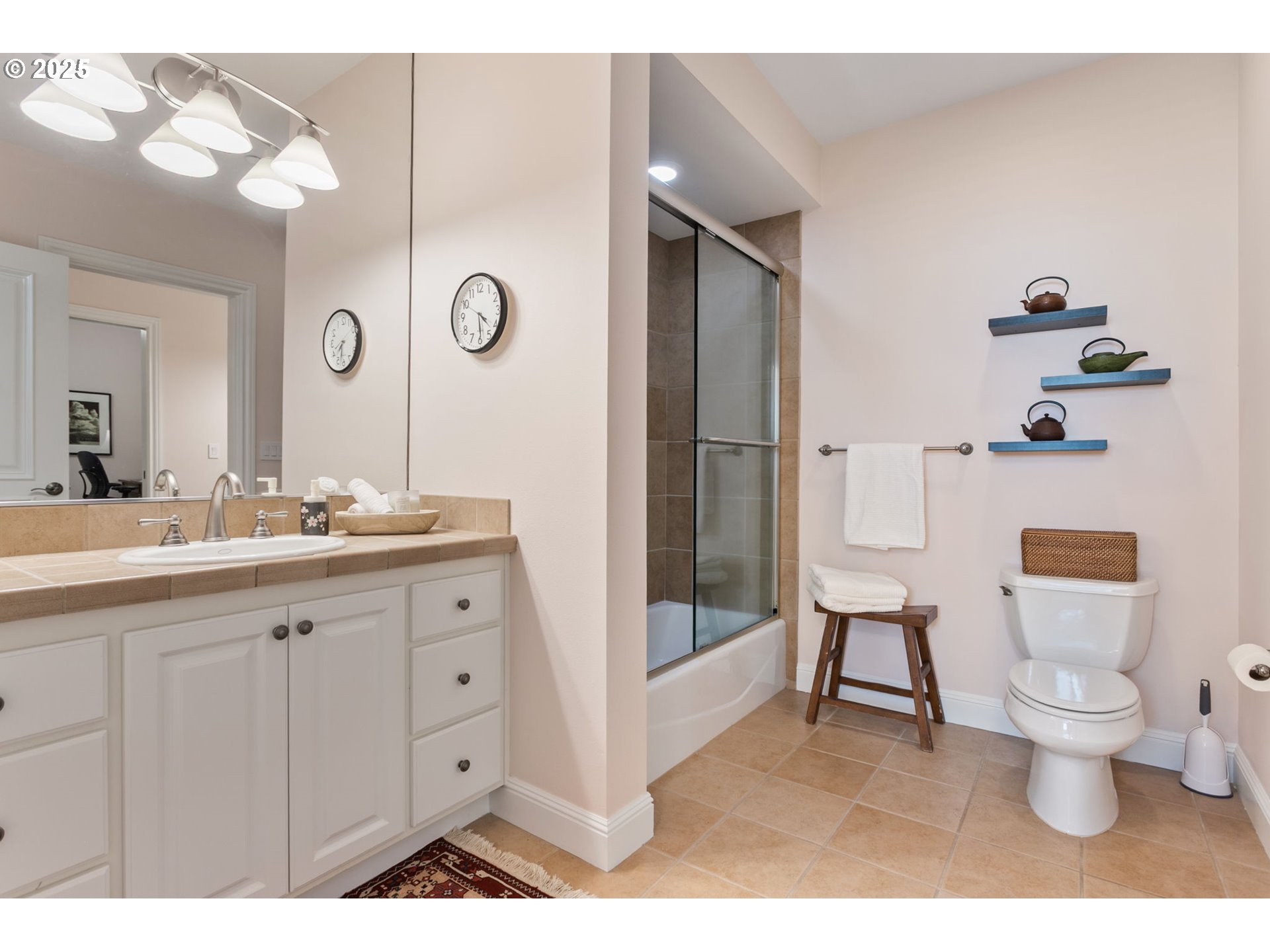 Photo #13: 389845922 Listing: Photo #13