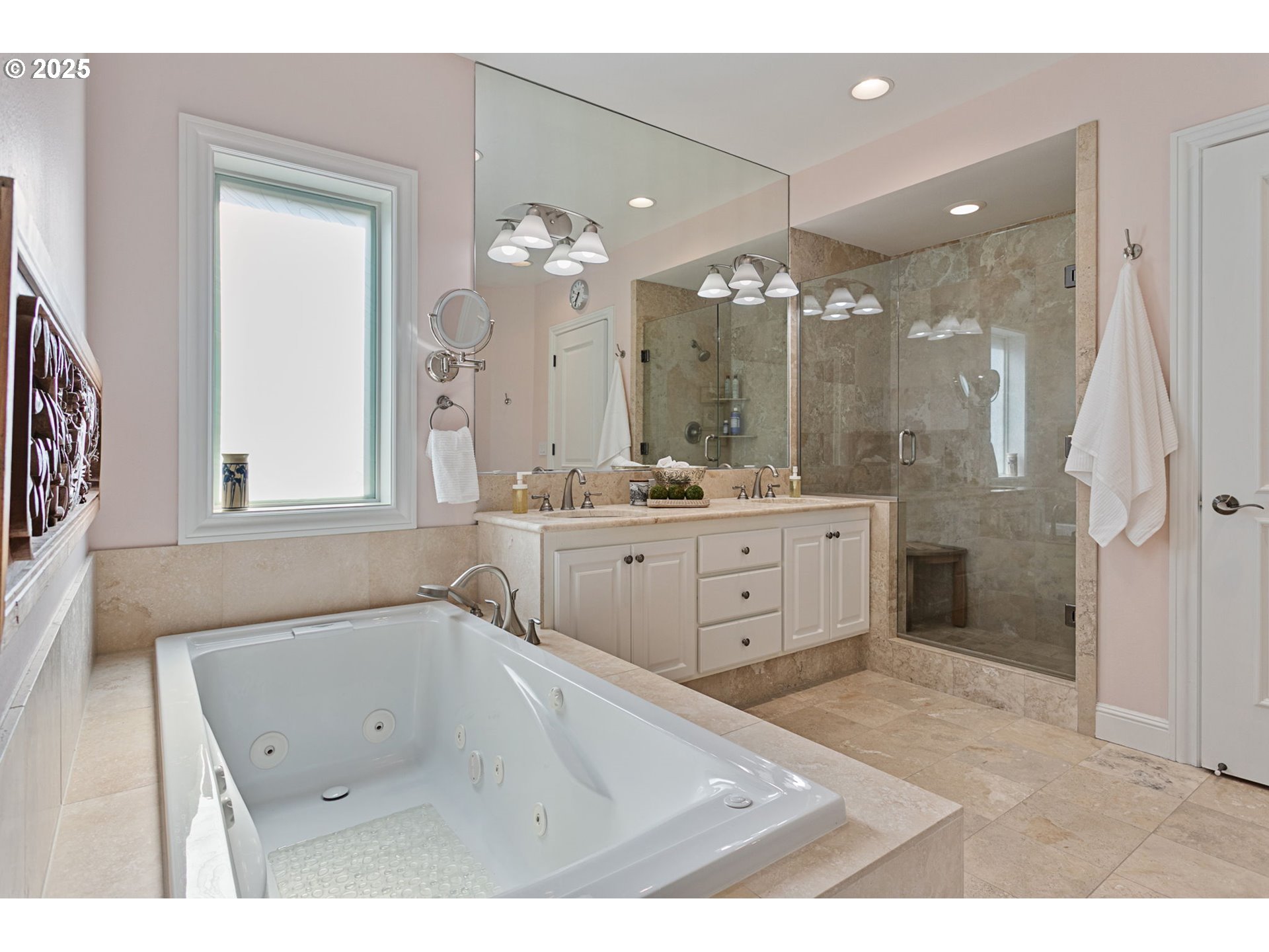 Photo #7: 389845922 Listing: Photo #7