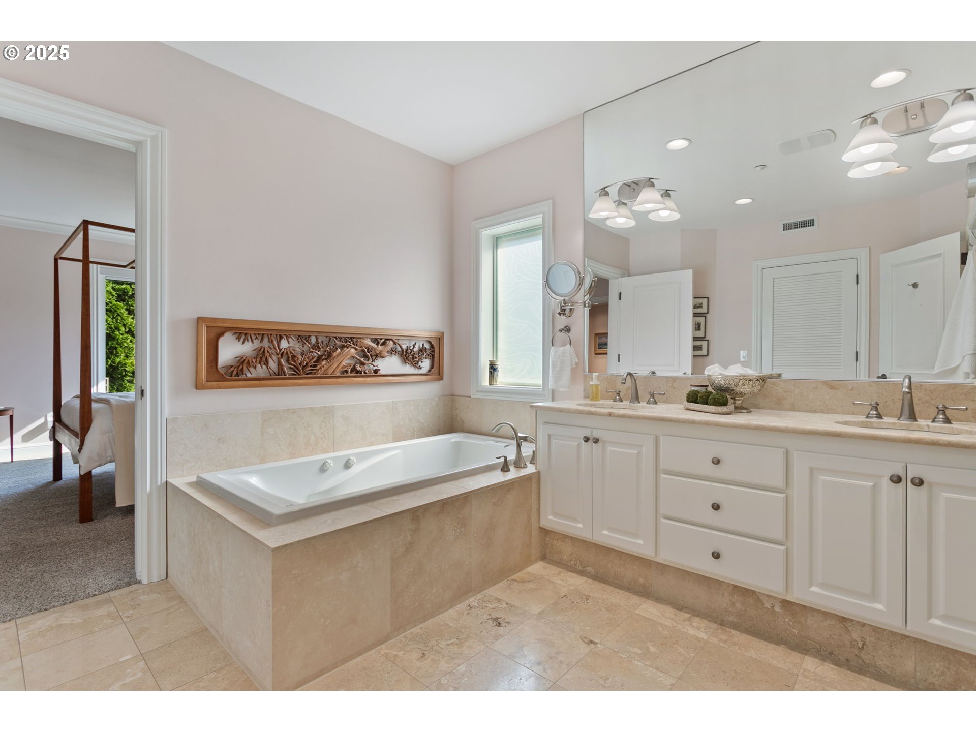 Photo #8: 389845922 Listing: Photo #8
