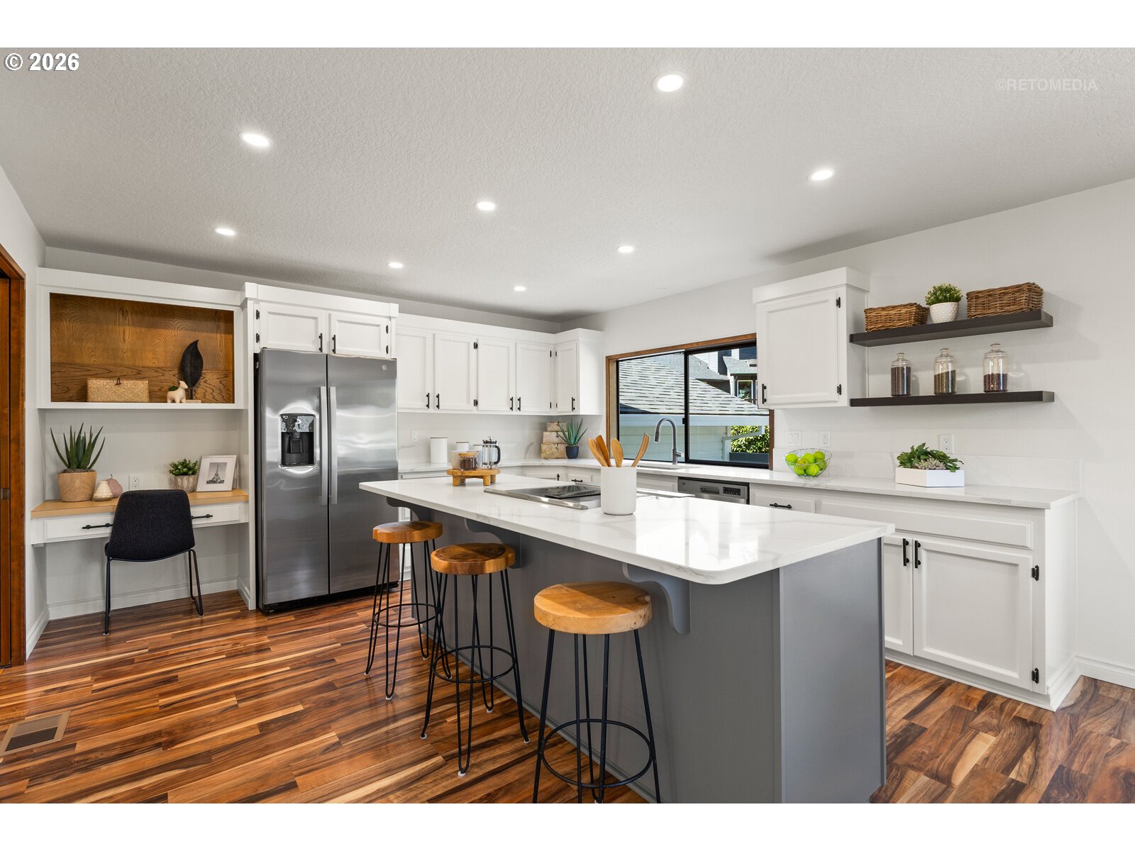 Property photo 6 of 42