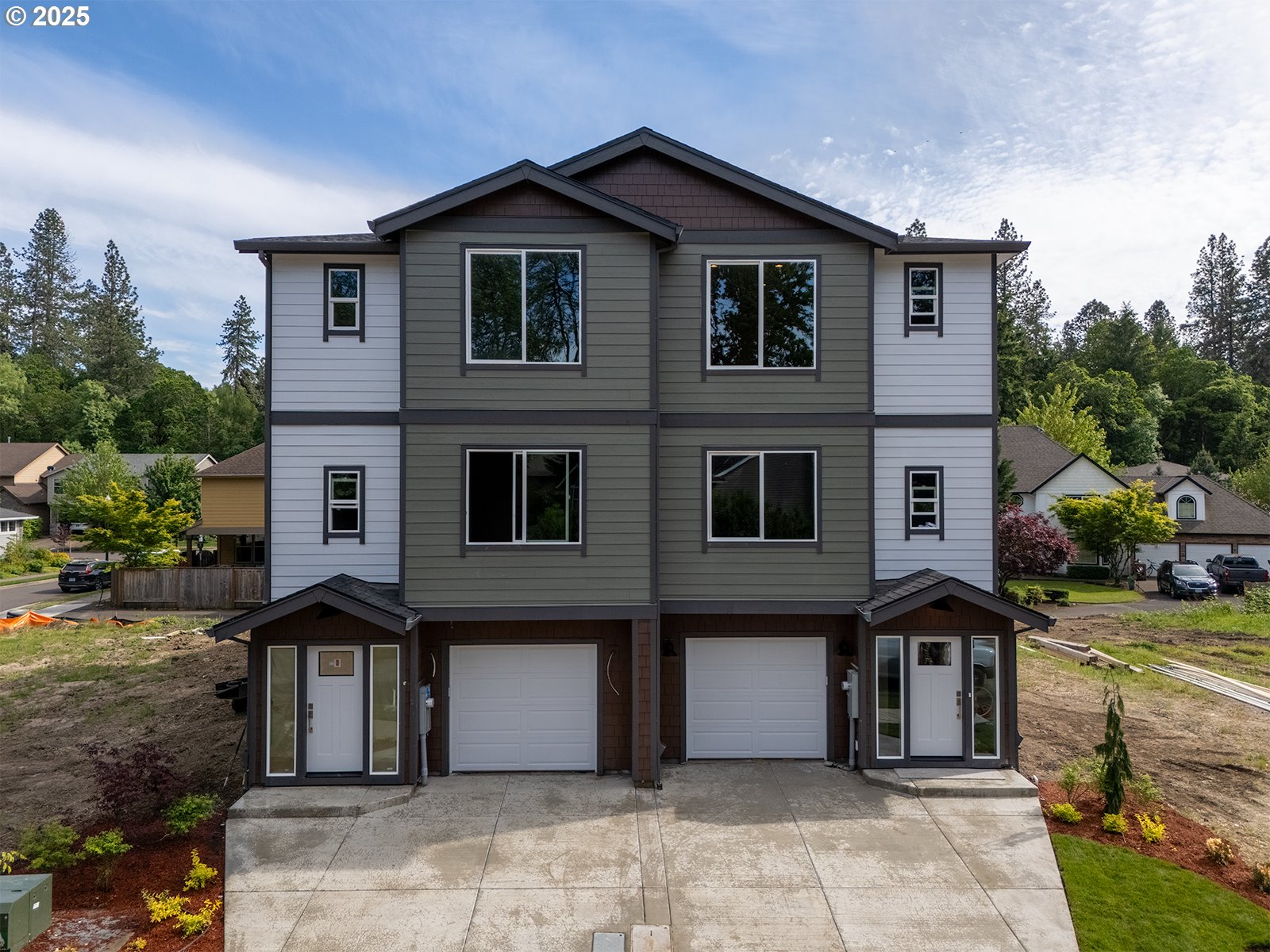 2619 NE CHARLOIS DR, Hillsboro, OR, 97124