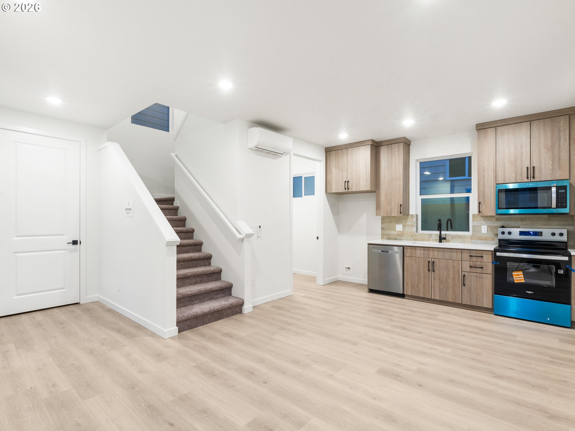 8328 N Bank ST, Portland, OR, 97203