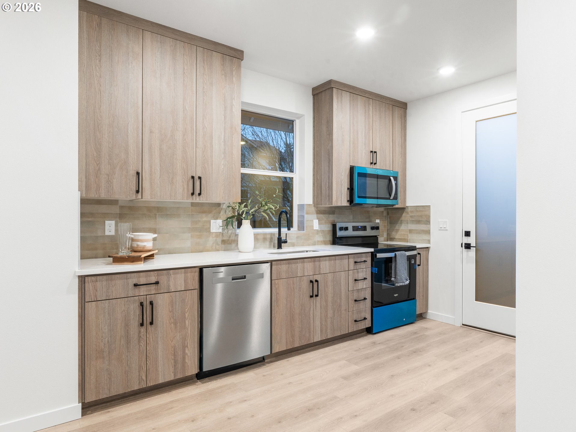 8328 N Bank ST, Portland, OR, 97203
