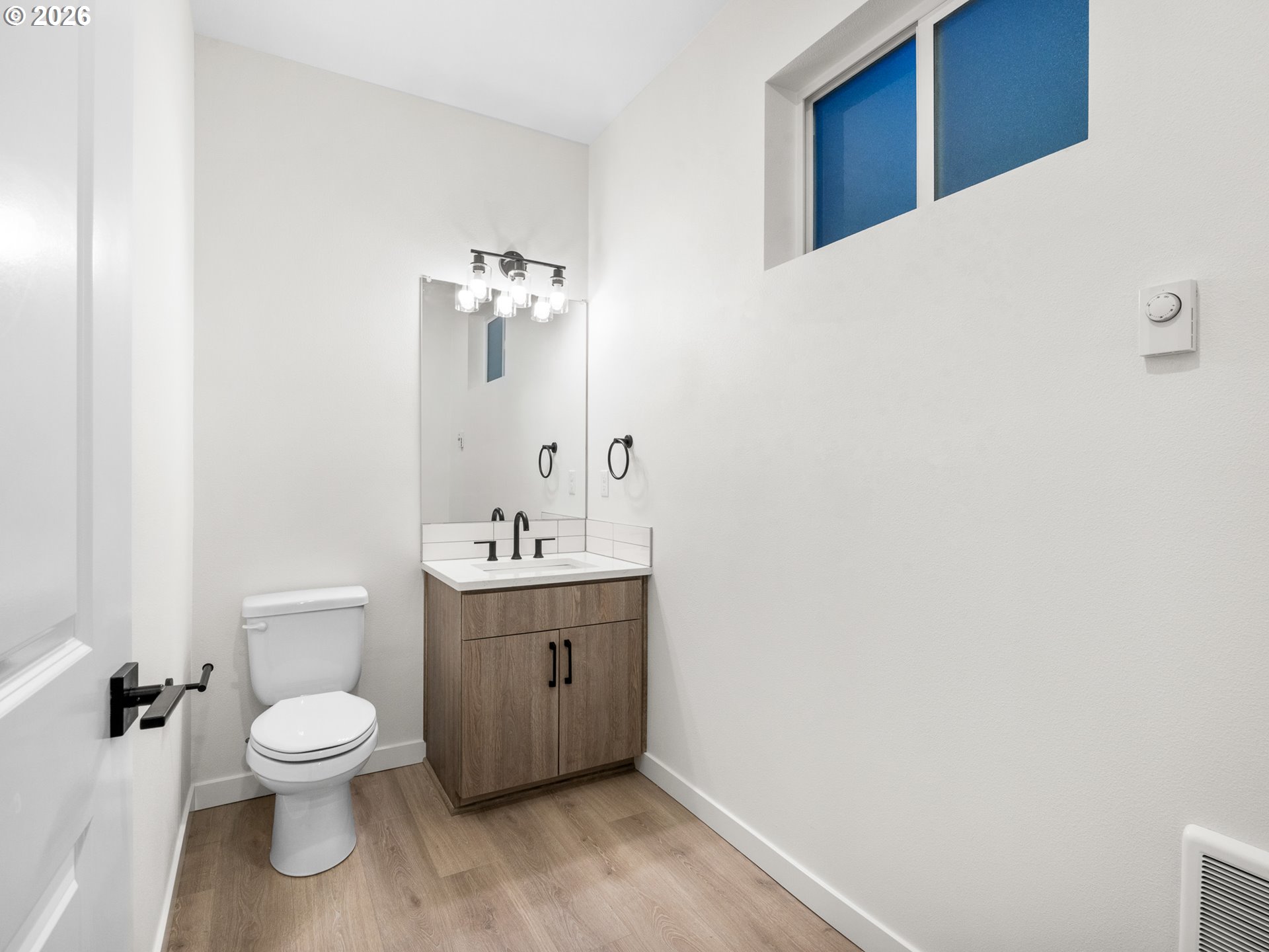 8328 N Bank ST, Portland, OR, 97203
