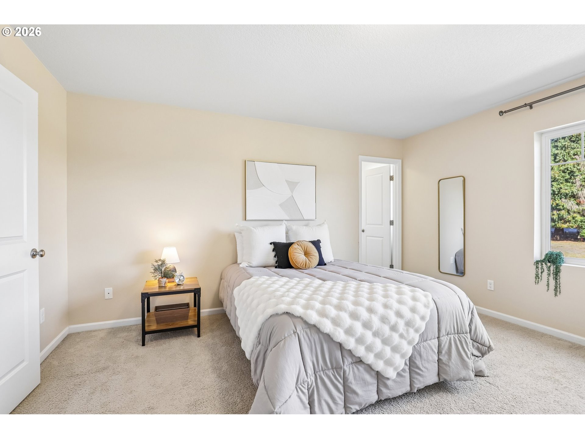 Property photo 17 of 48