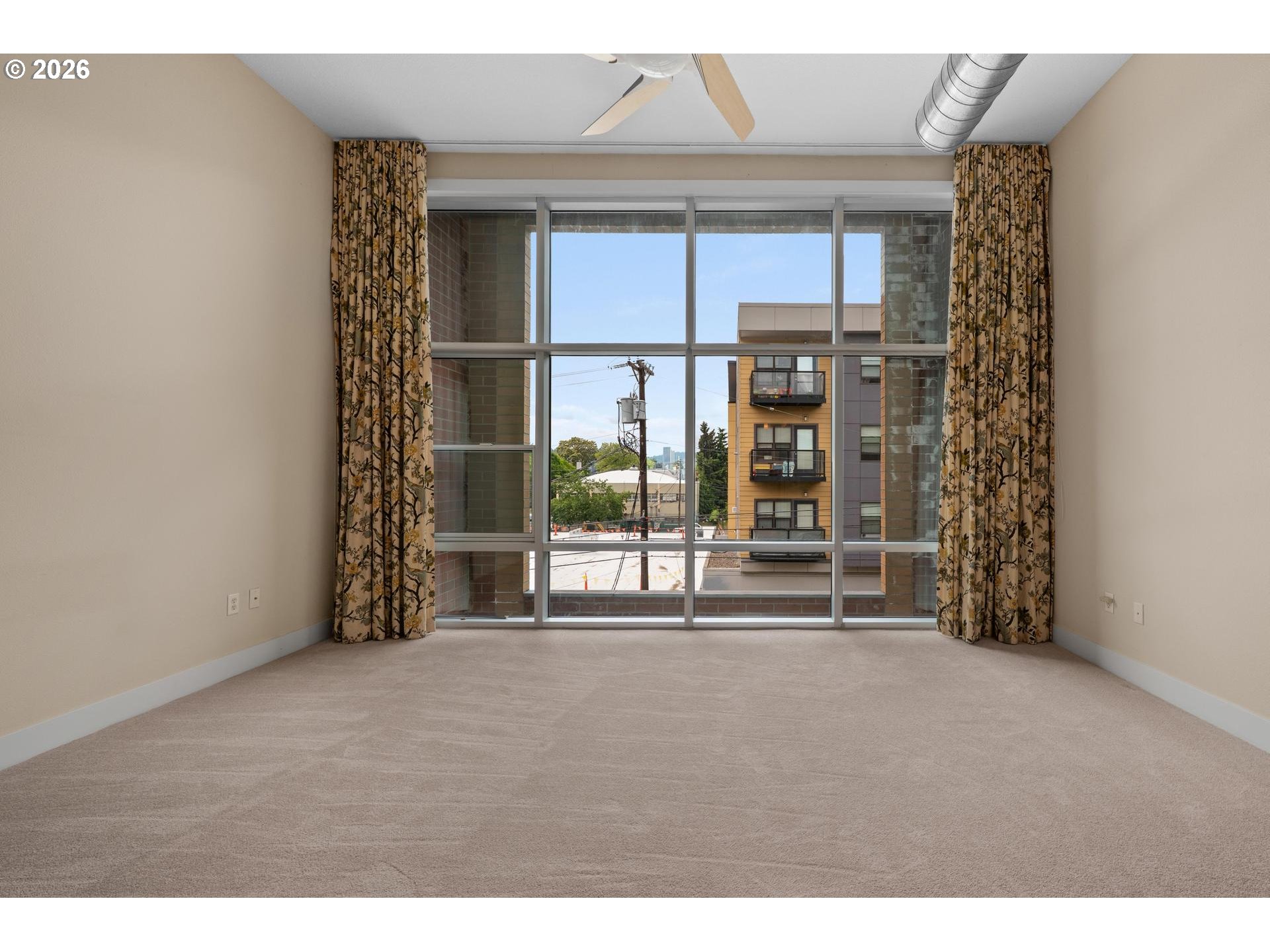 Photo #21: 392018103 Listing: Photo #21