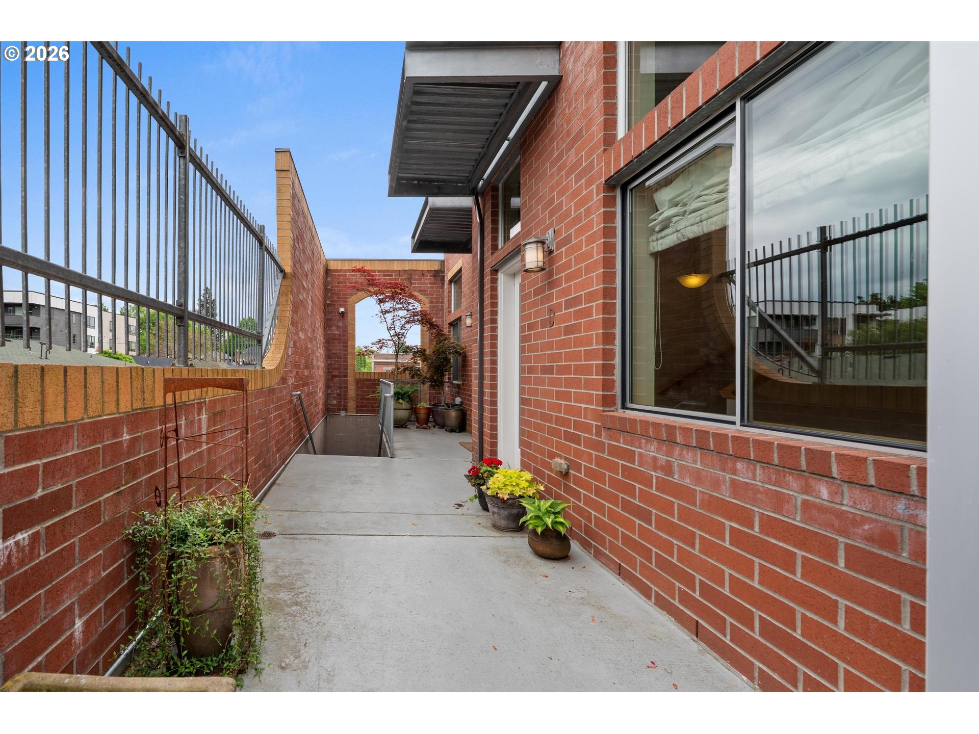 Photo #3: 392018103 Listing: Photo #3