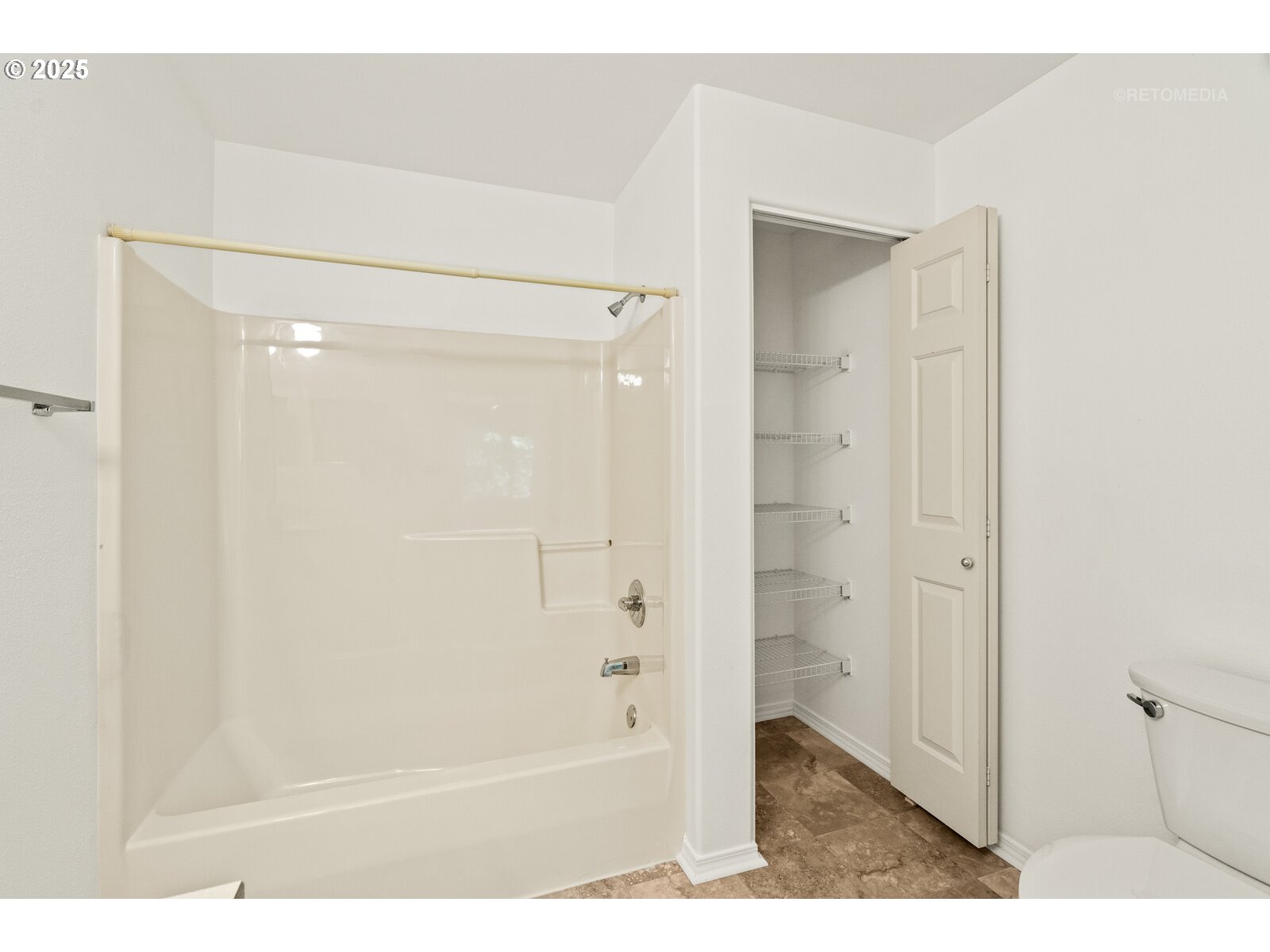 Photo #31: 392222736 Listing: Photo #31