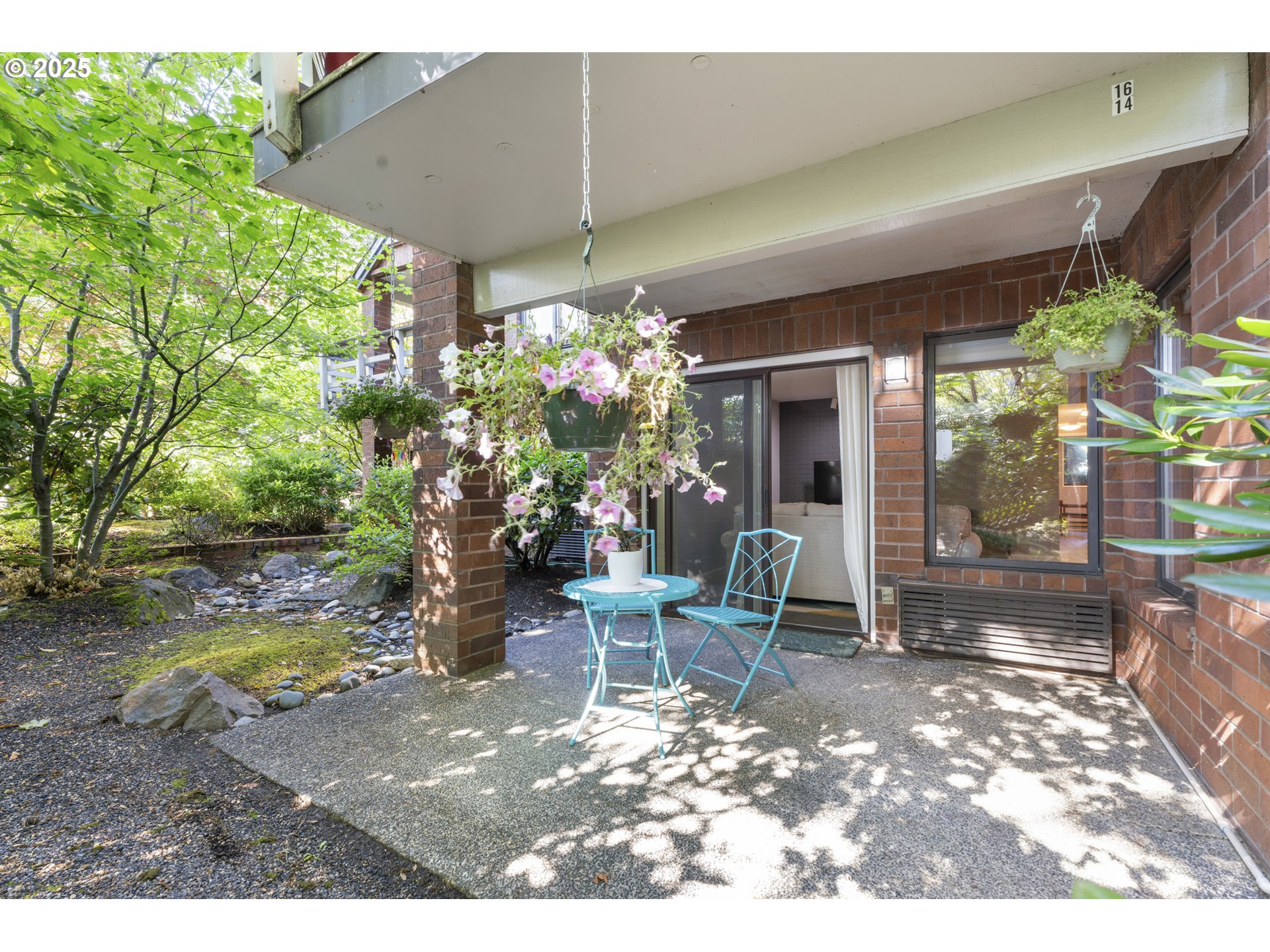 Photo #7: 392327876 Listing: Photo #7
