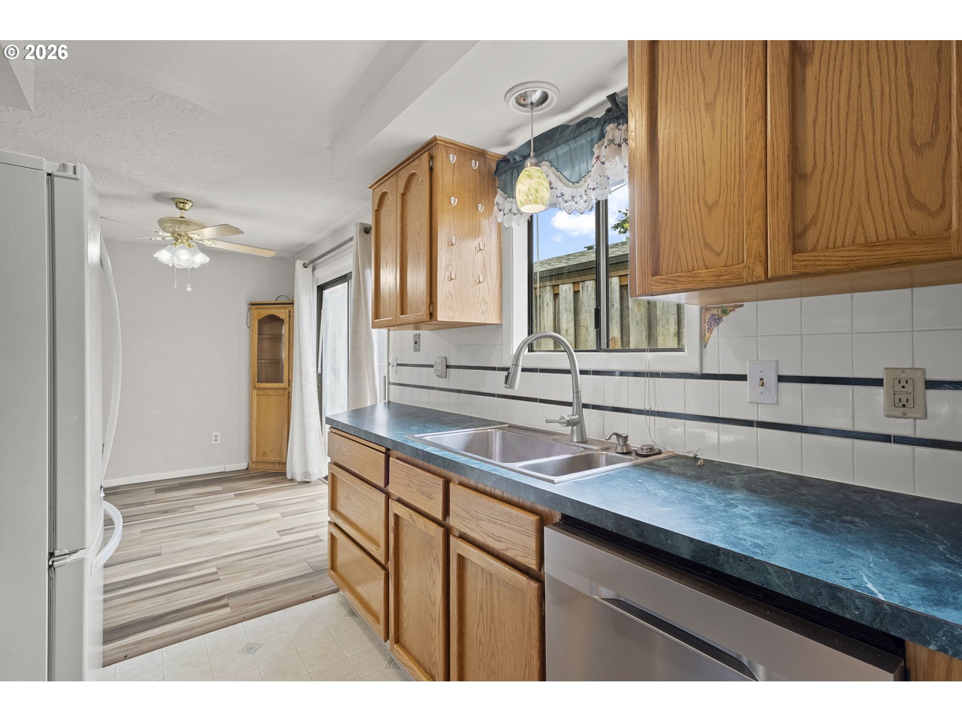 Photo #13: 392366690 Listing: Photo #13