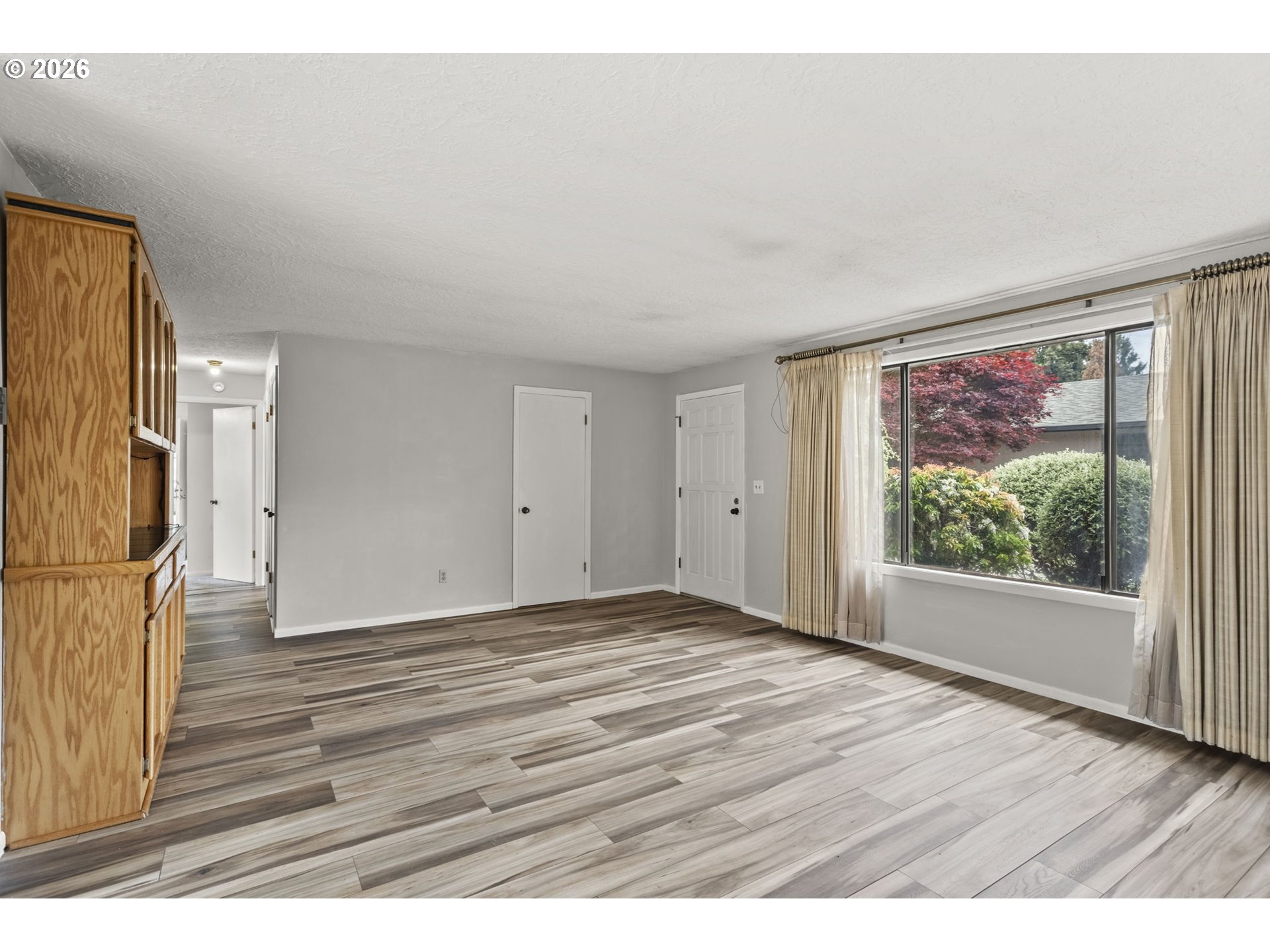 Photo #7: 392366690 Listing: Photo #7