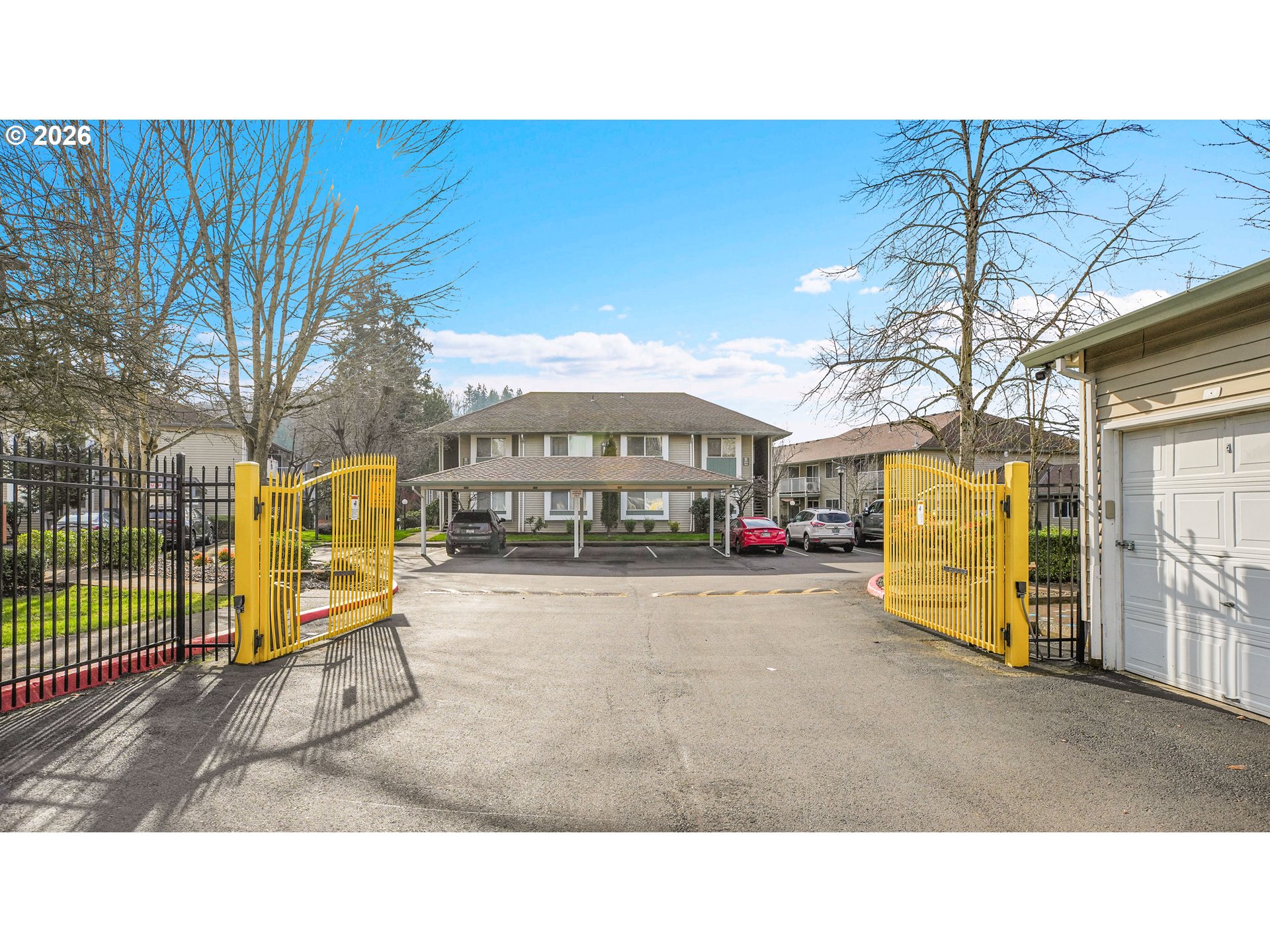 Photo #8: 392602361 Listing: Photo #8