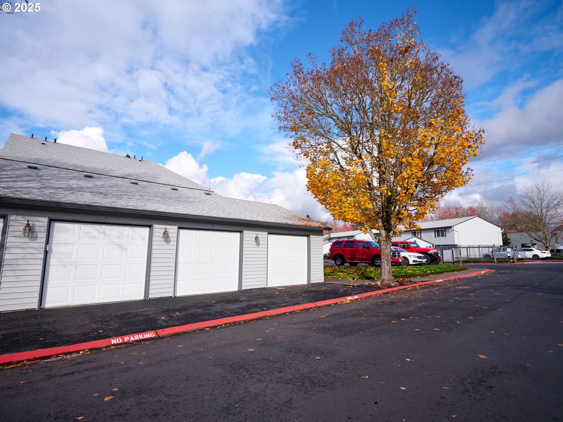 Photo #4: 393491677 Listing 