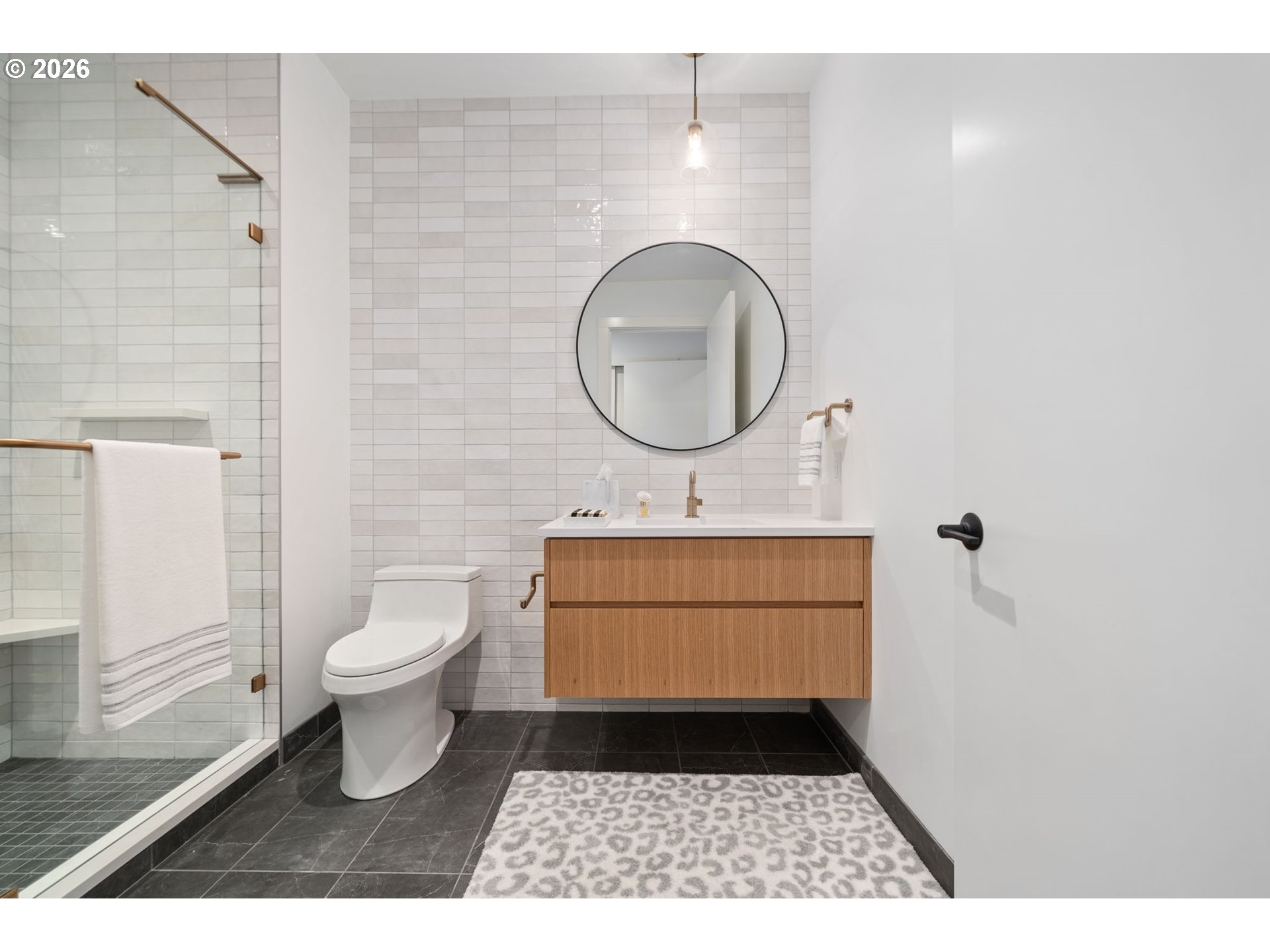 Photo #21: 394251011 Listing: Photo #21