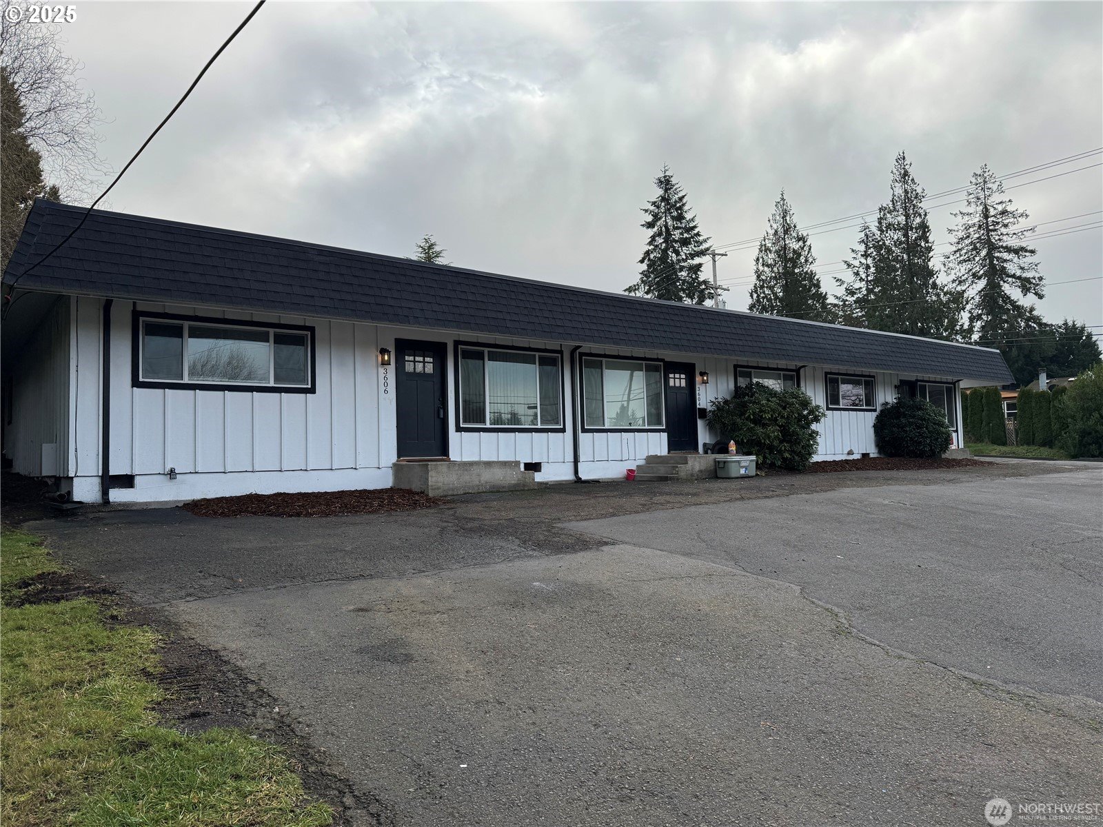 Photo of 3602 COLUMBIA HEIGHTS RD Longview WA 98632