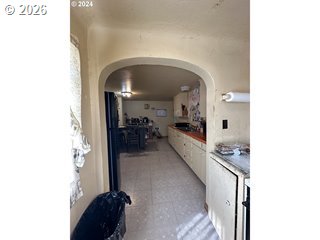 Property photo 7 of 14