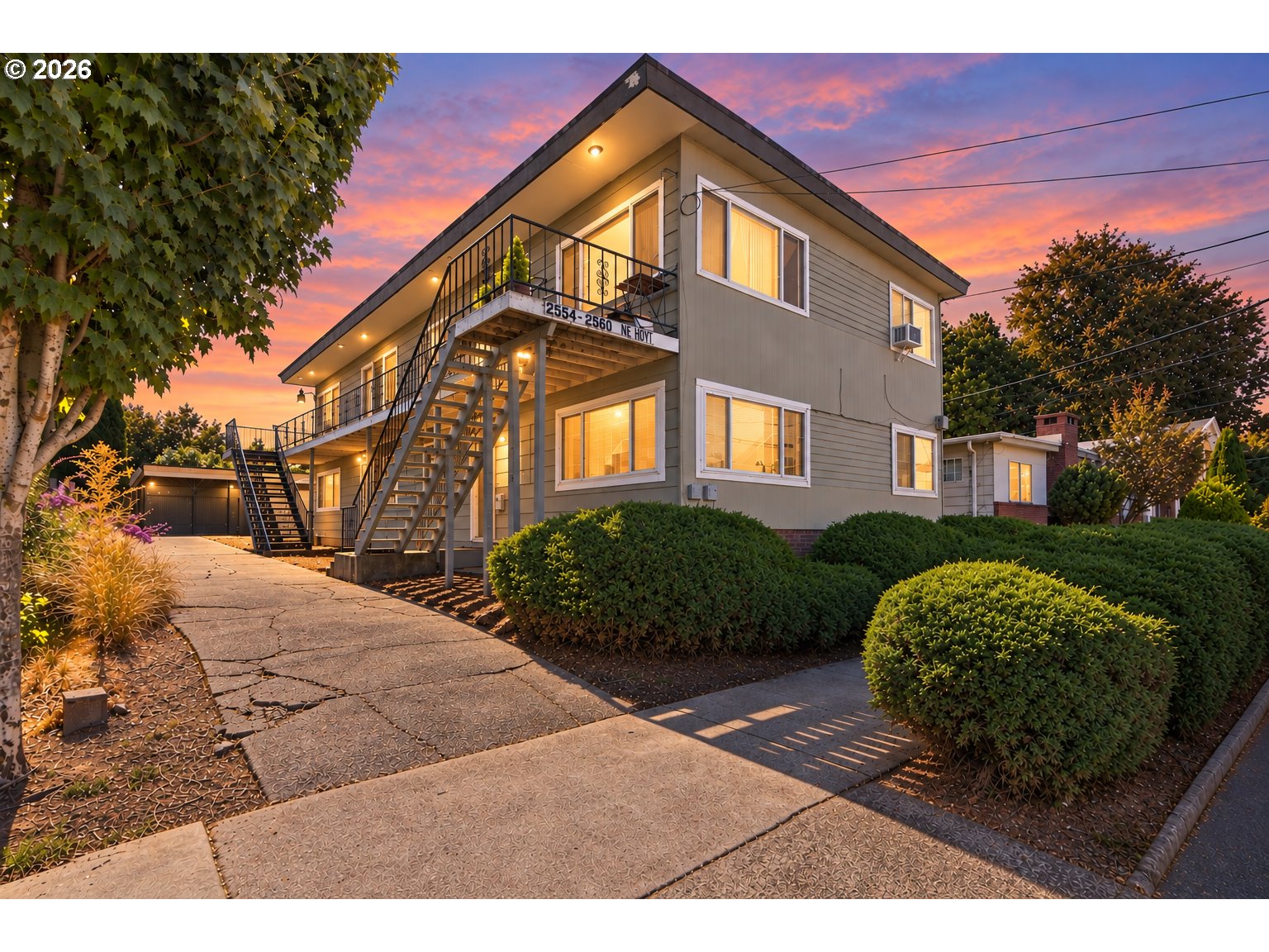 2554 NE HOYT ST, Portland, OR 97232, Portland