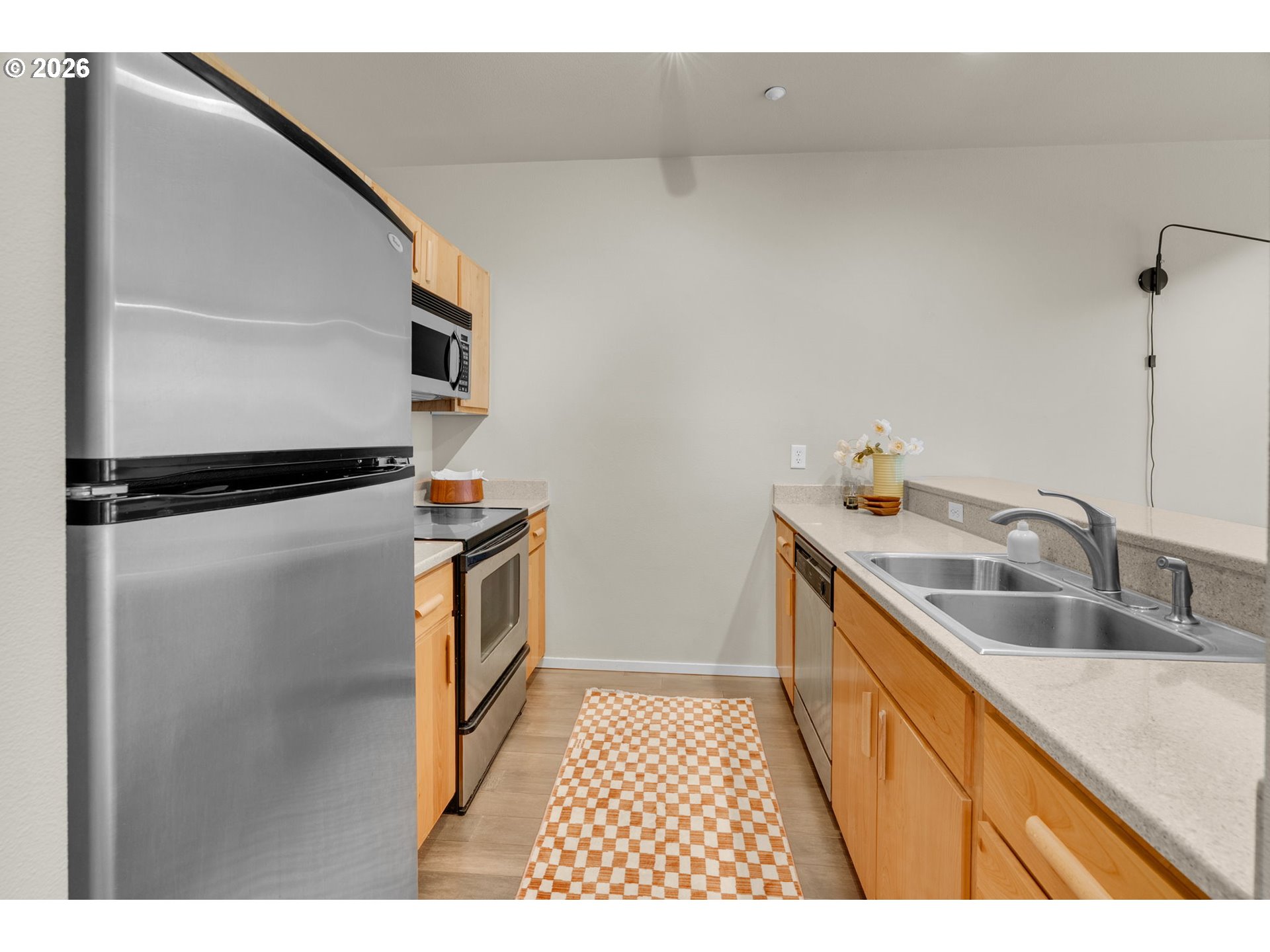 Photo #4: 394730861 Listing: Photo #4