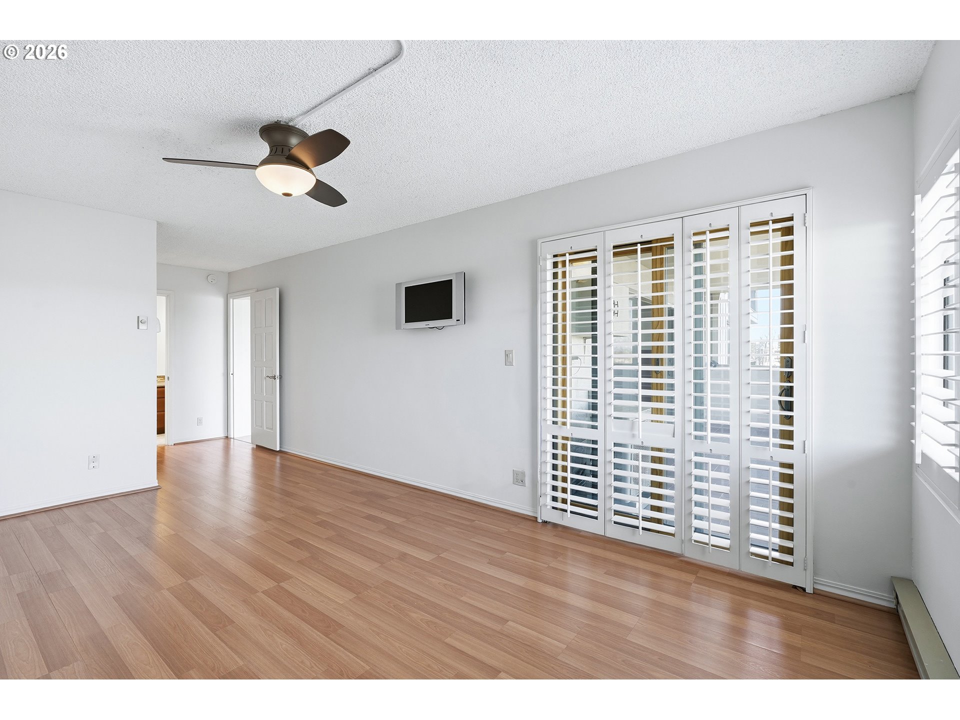 Photo #6: 394884388 Listing: Photo #6