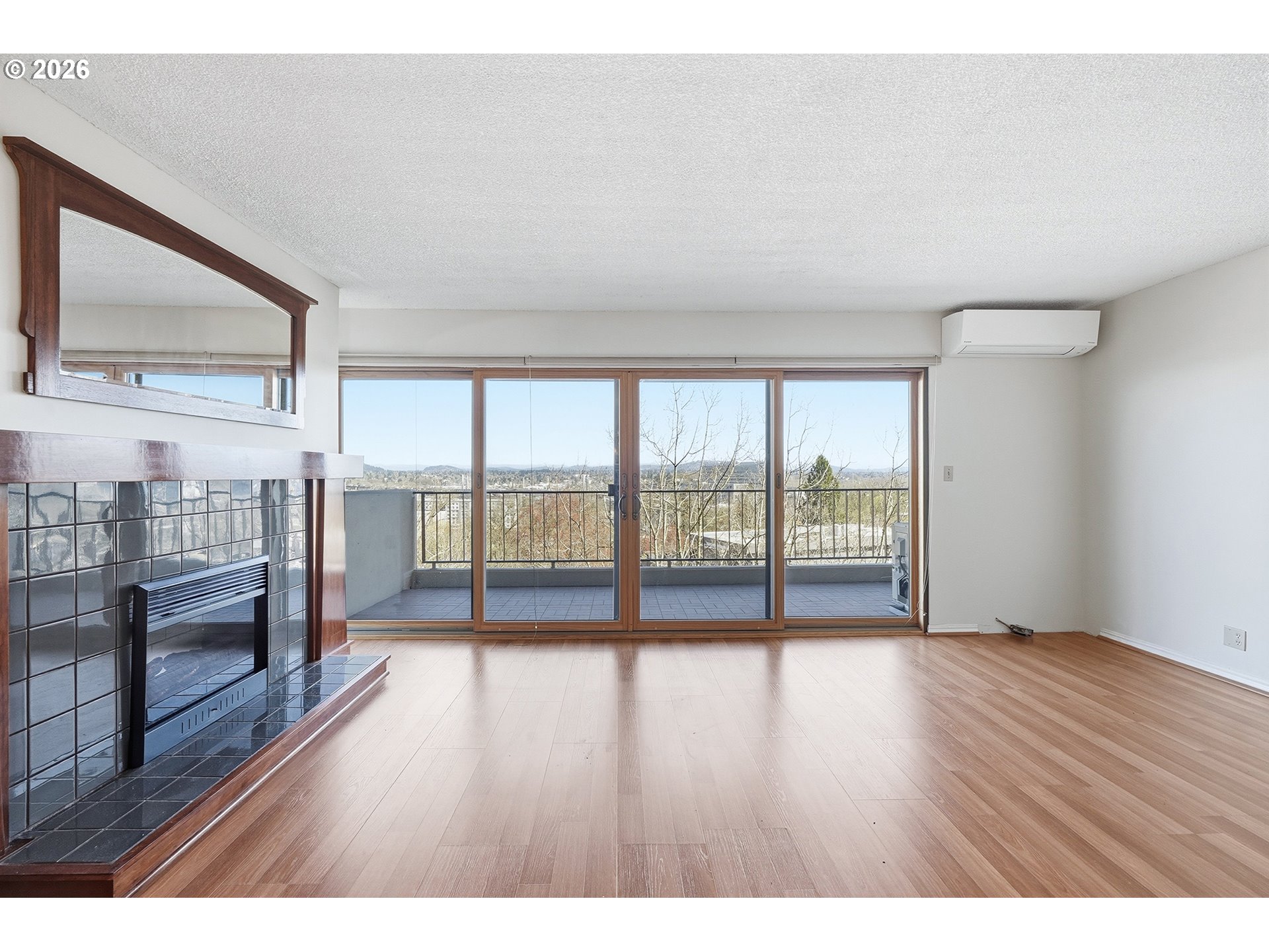 Photo #5: 394884388 Listing: Photo #5