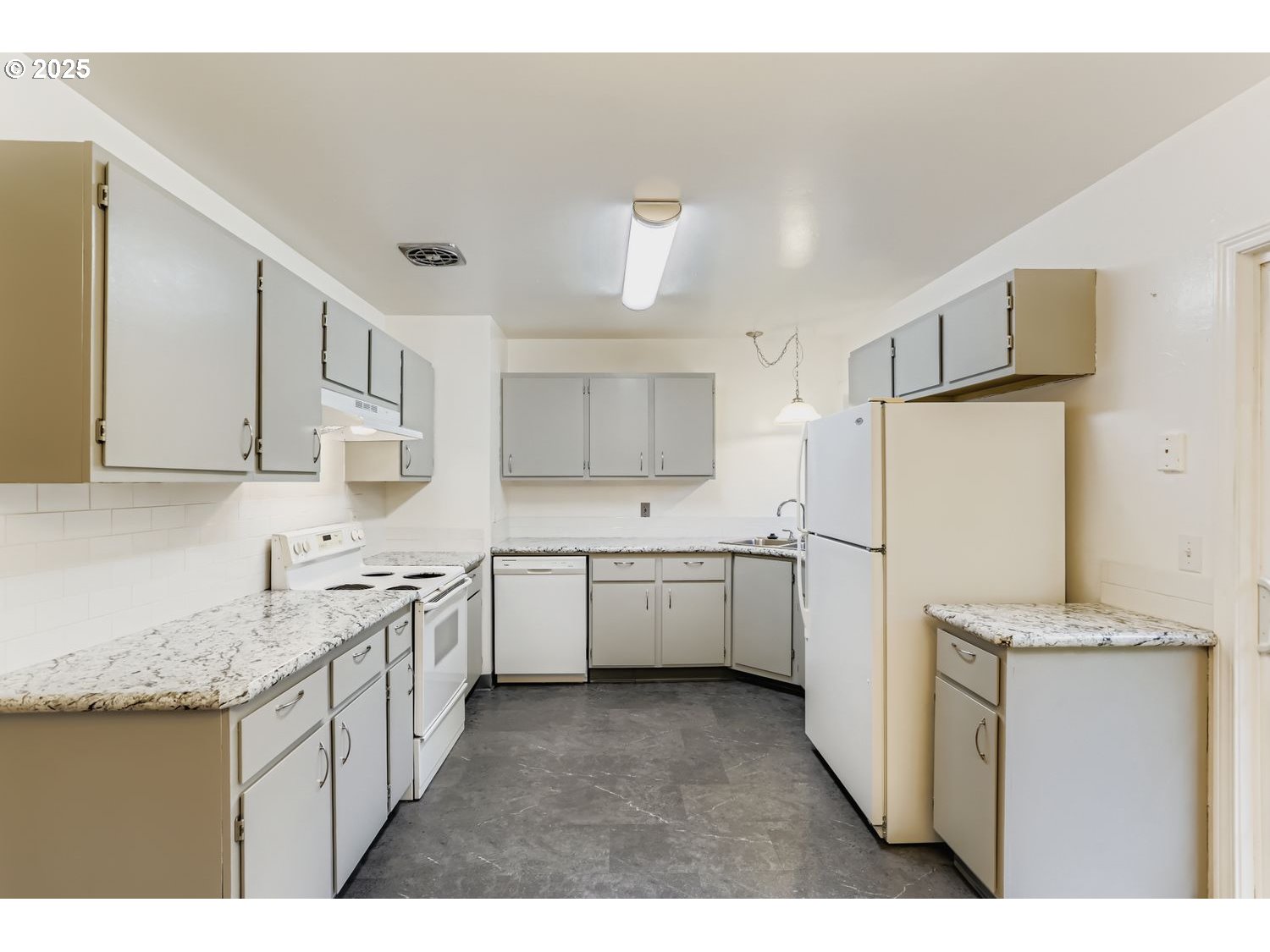 2237 SE 189TH AVE, Portland, OR, 97233