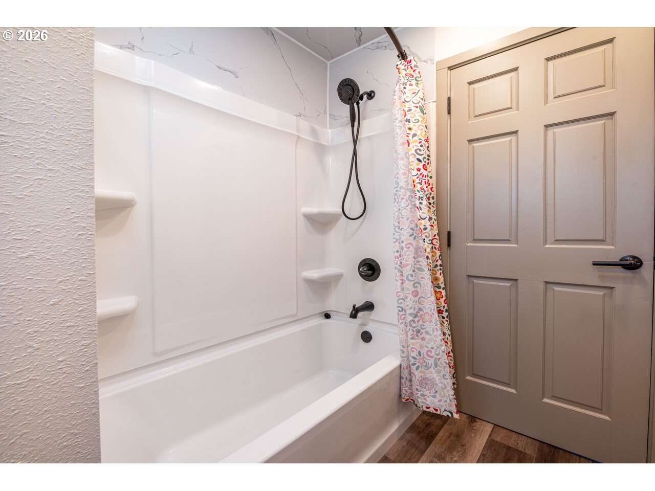 Property photo 21 of 40
