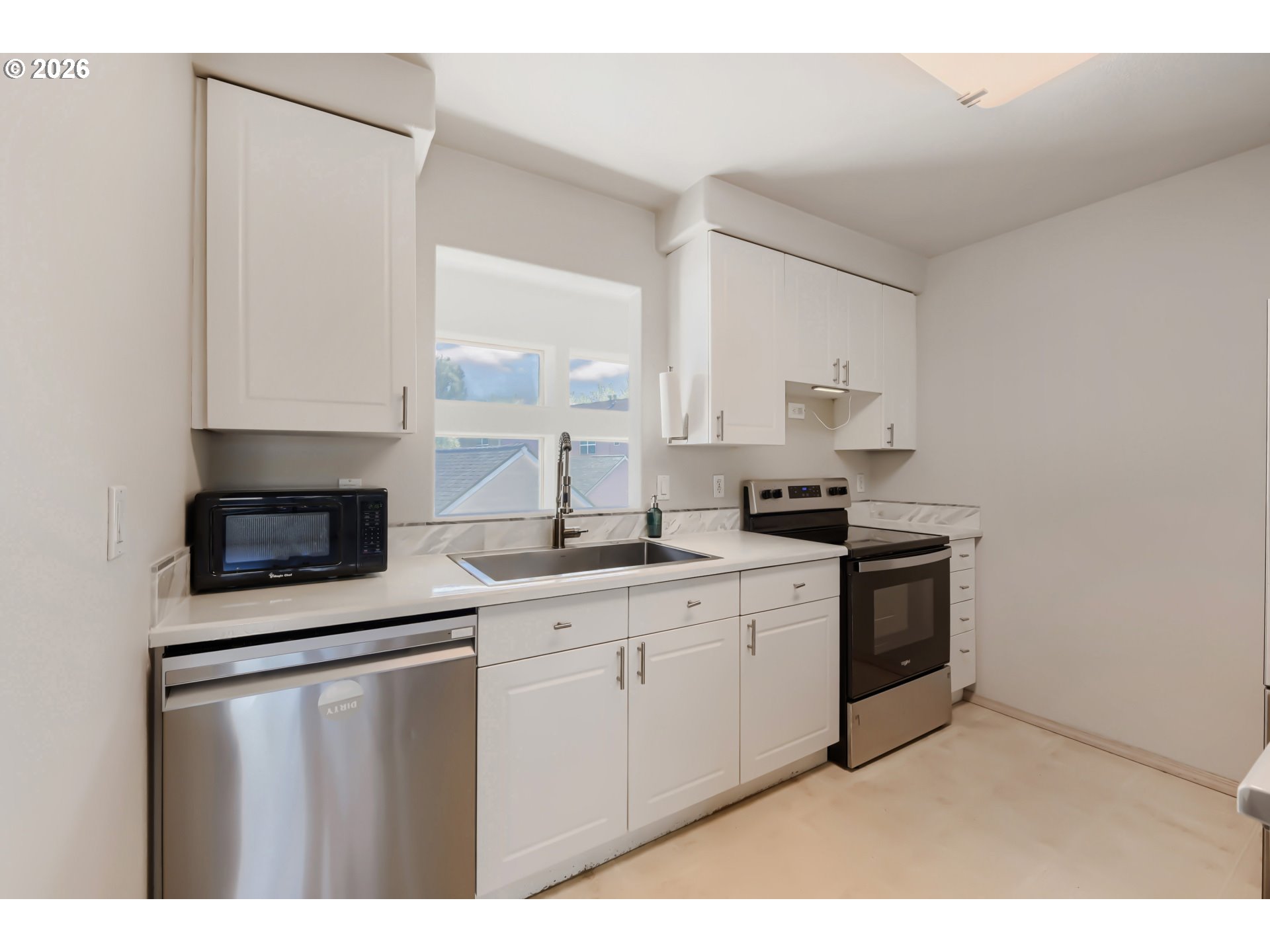 Photo #10: 396394094 Listing: Photo #10